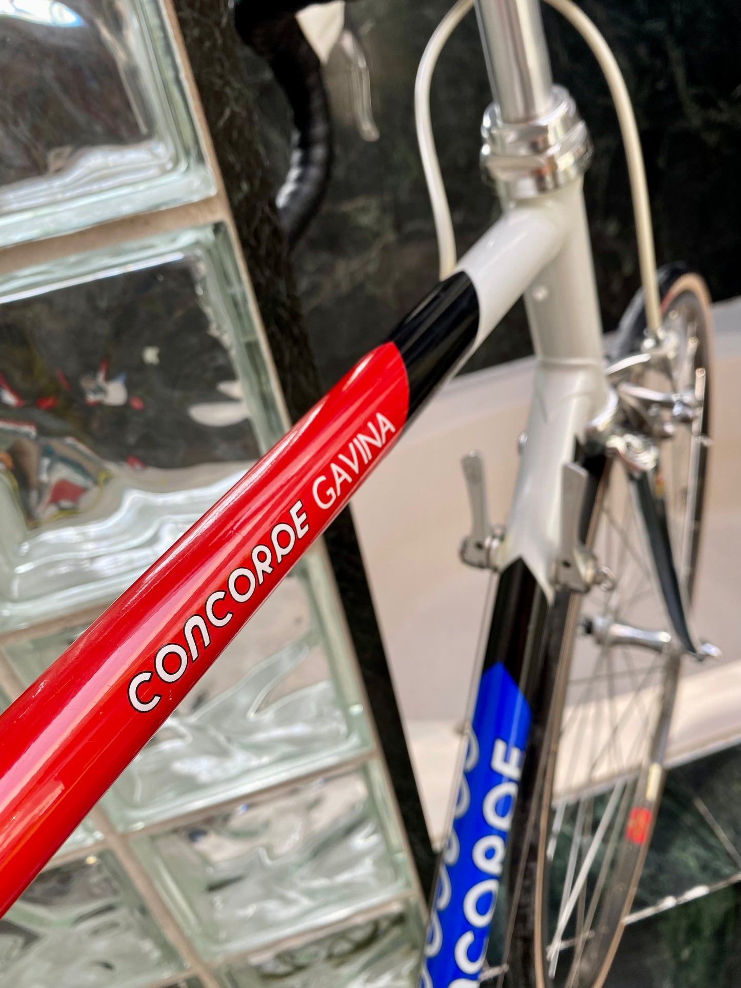 (SIZE 56cm) 1980's CONCORDE GAVINA ROAD BIKE - CAMPAGNOLO CHORUS - SPOTLESS