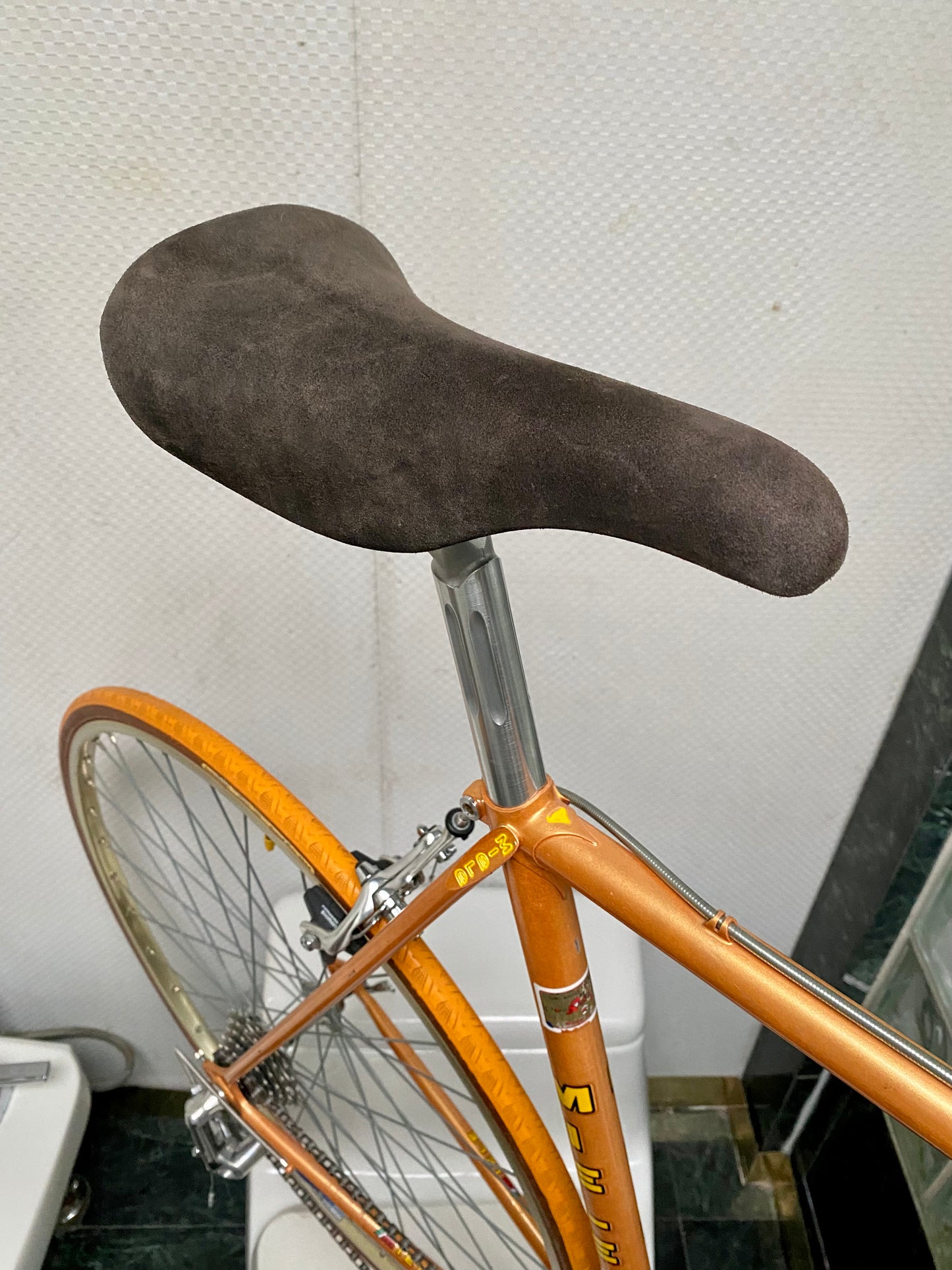 (SIZE 57cm) 1980's MIELE ROAD BIKE - ROSSIN-BUILT - SHIMANO 600