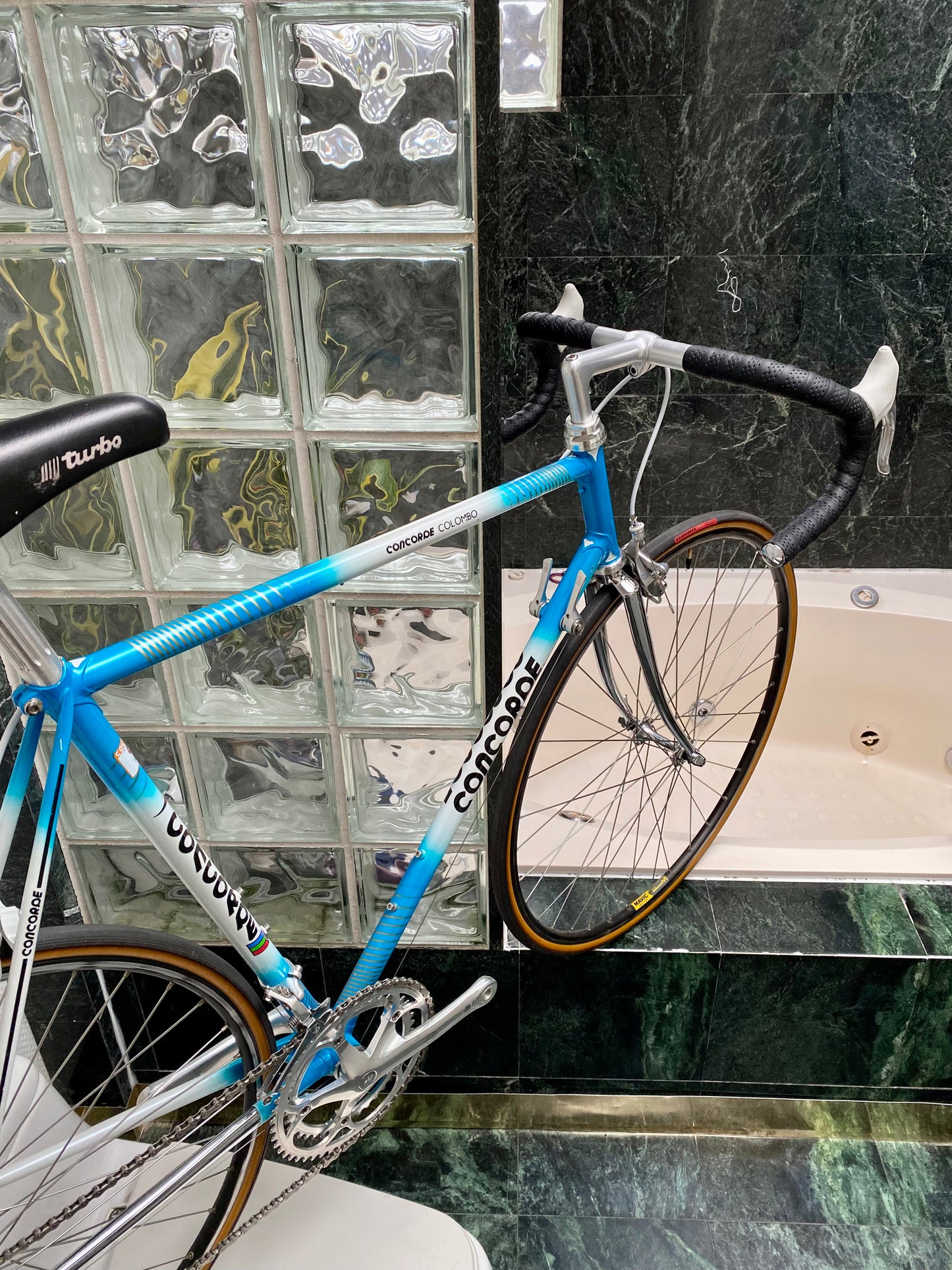 (SIZE 57cm) 1980's CONCORDE COLOMBO ROAD BIKE - CAMPAGNOLO ATHENA