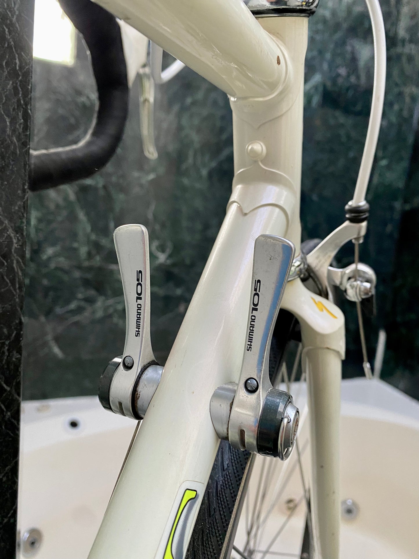 (SIZE 52cm) 1980's SPECIALIZED SIRRUS ROAD BIKE - SHIMANO 105 - SUPER COOL