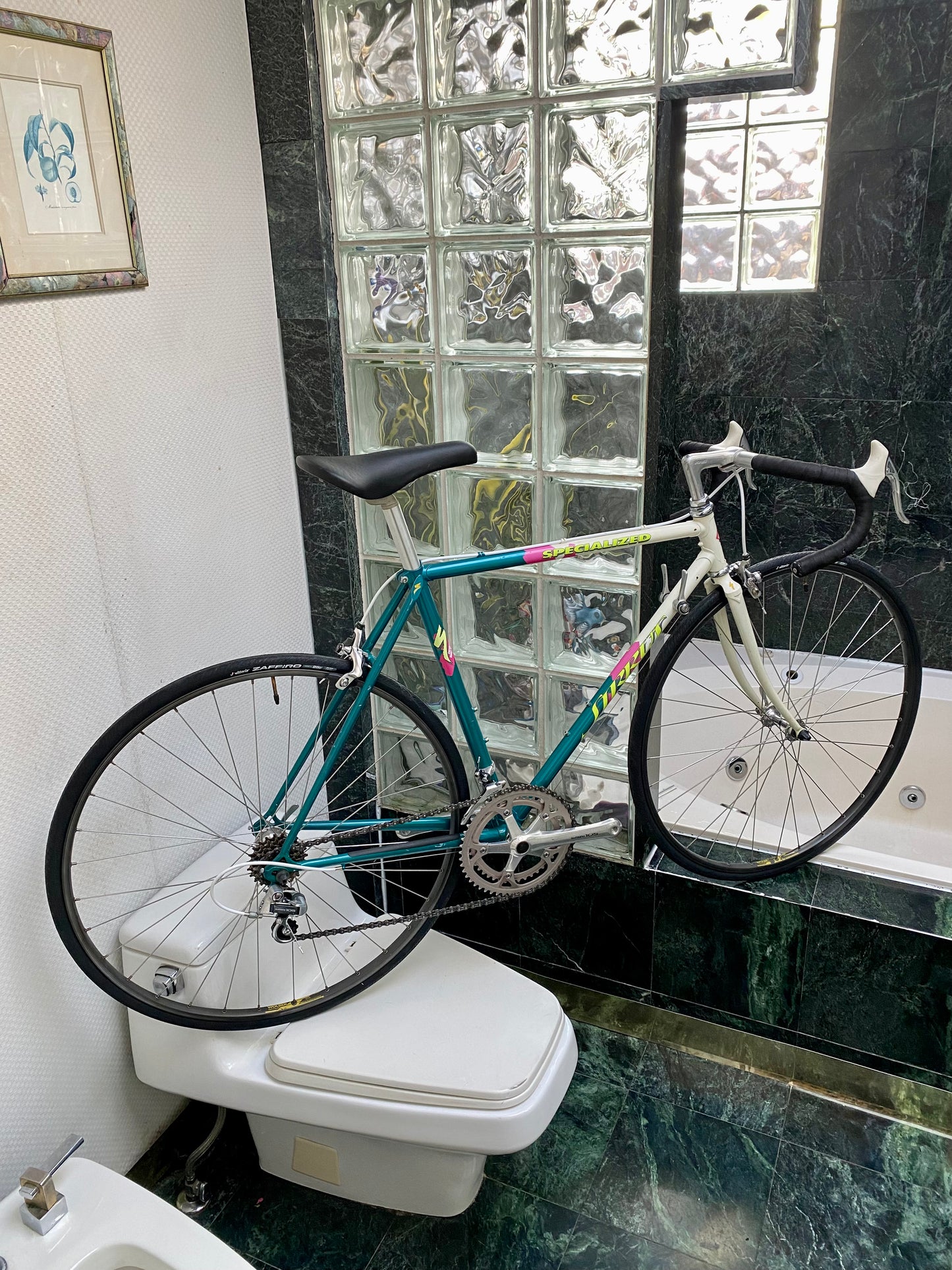 (SIZE 52cm) 1980's SPECIALIZED SIRRUS ROAD BIKE - SHIMANO 105 - SUPER COOL