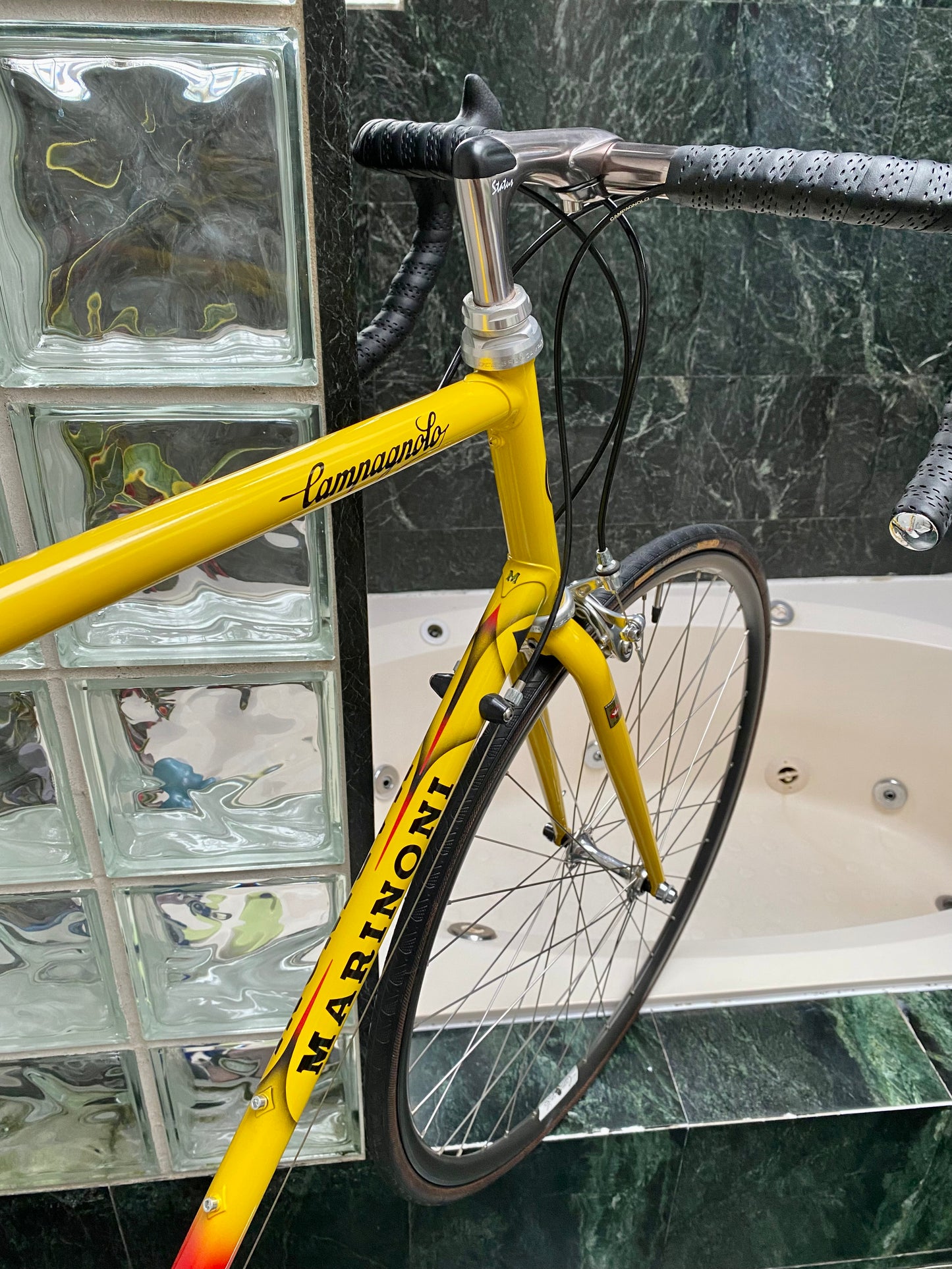 (SIZE 60cm) 1990's MARINONI ROAD BIKE - COLUMBUS EL EXTRA LIGHT - CAMPAGNOLO - ABSOLUTELY SPOTLESS!