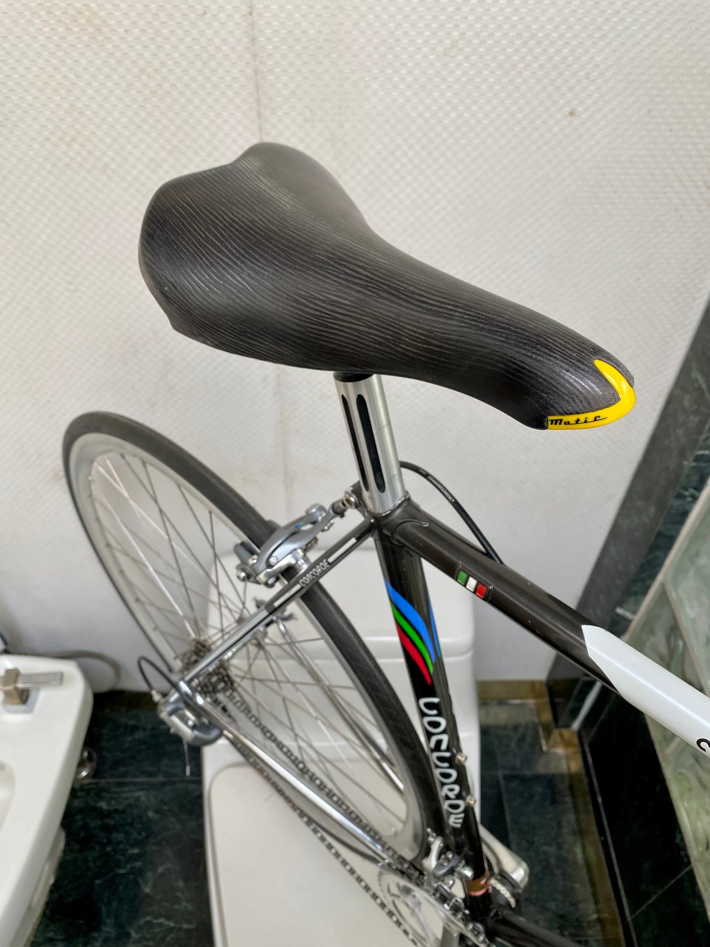 (SIZE 55cm) EARLY-1990's CONCORDE SQUADRA ROAD BIKE - COLUMBUS SLX - SHIMANO 600