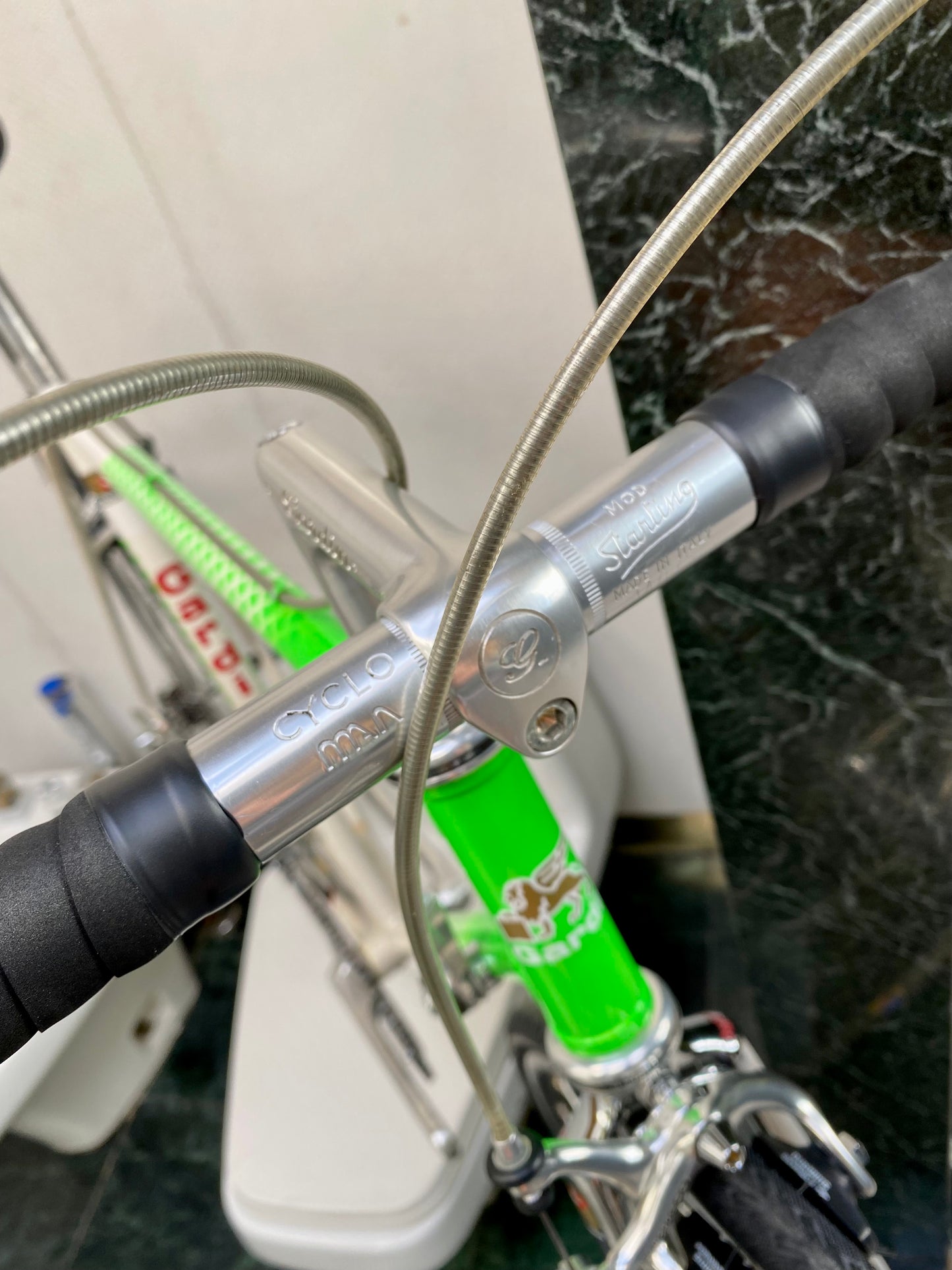 (SIZE 53cm) 1980's CUSTOM GARDIN ROAD BIKE - SHIMANO 600