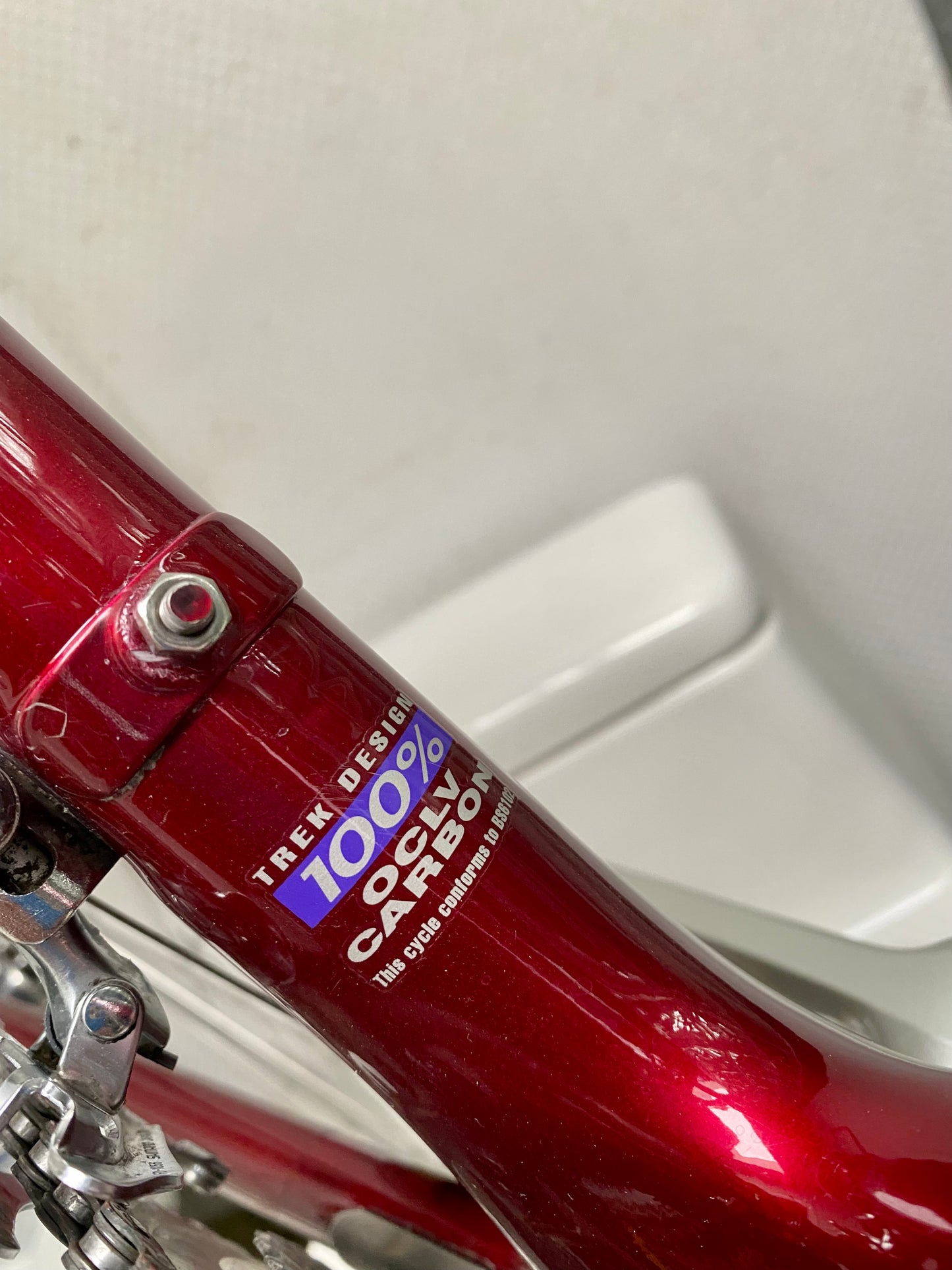 (SIZE 57cm) EARLY-1990's TREK 5500 CARBON ROAD BIKE - SHIMANO 105