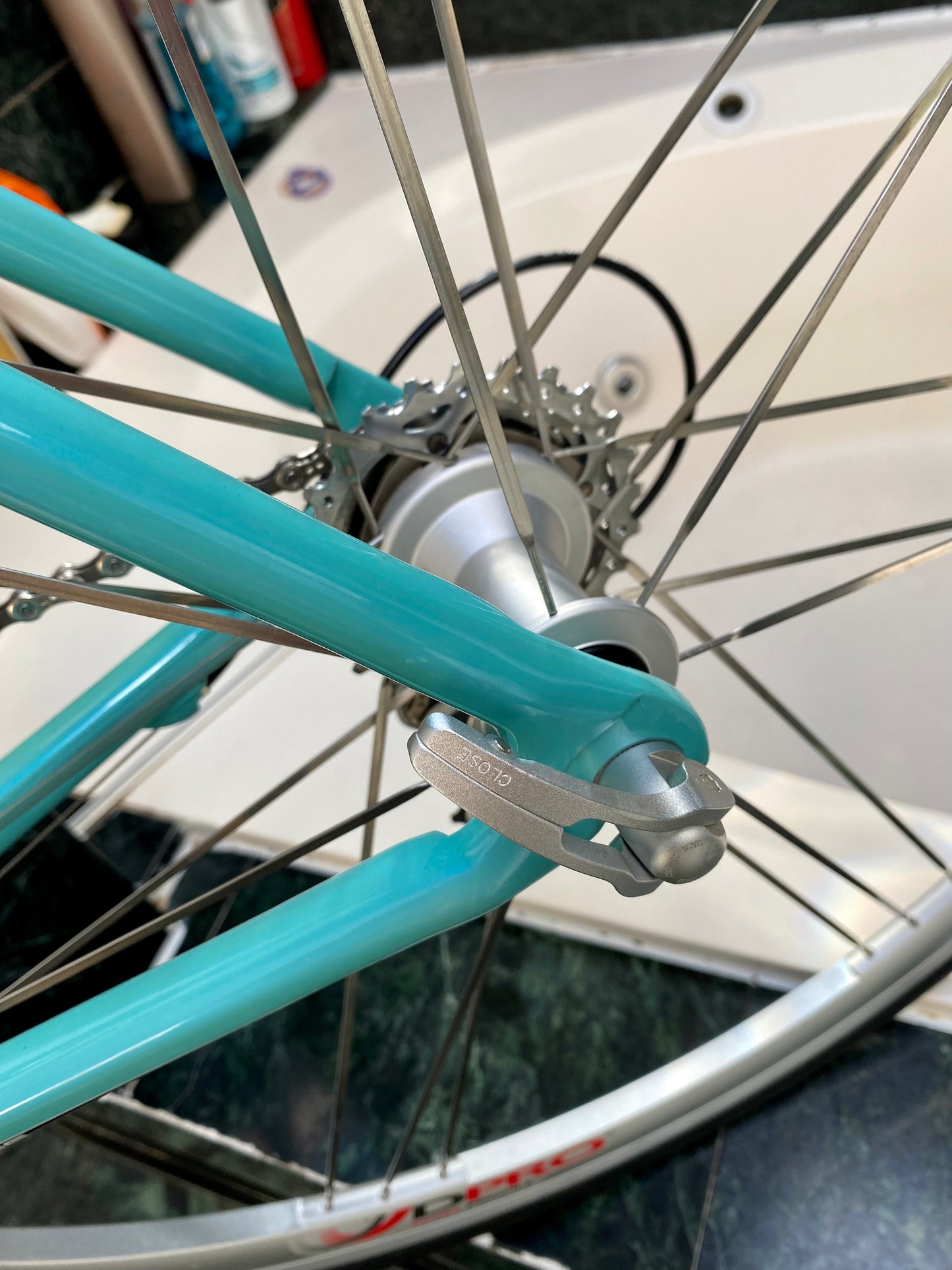 (SIZE 54cm) CLASSIC BIANCHI 928 T-CUBE ROAD BIKE - CELESTE - CAMPAGNOLO CHORUS