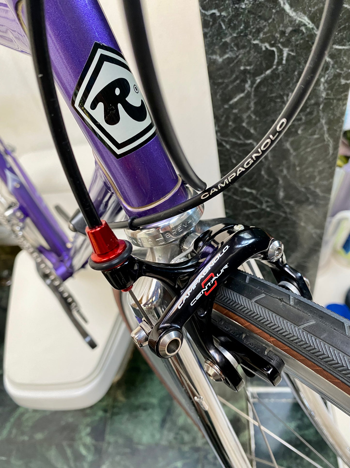 (SIZE 53cm) SENSATIONAL ROSSIN NEO-RETRO BUILD - CAMPAGNOLO CENTAUR CARBON GROUPSET - BEAUTIFUL!!!