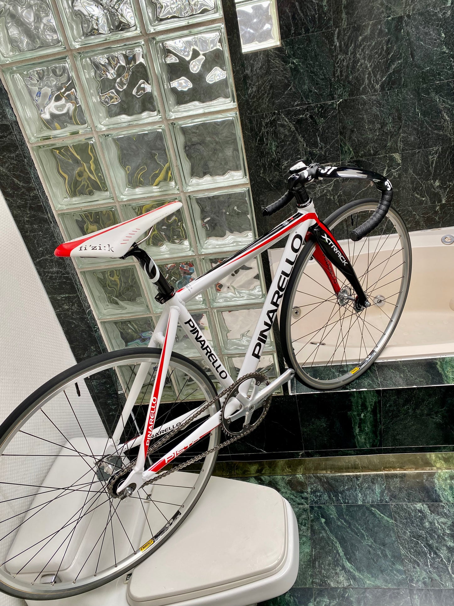 (SIZE (X)XS / "42.5") PINARELLO PISTA TRACK BIKE - FULL CUSTOM BUILD - DURA ACE - NEW