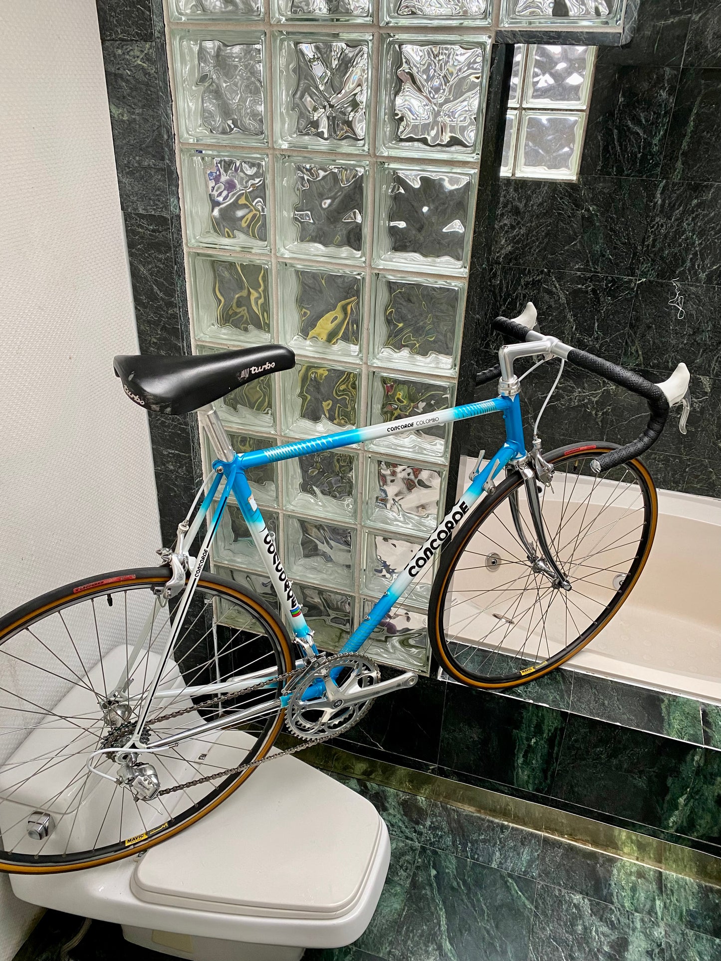 (SIZE 57cm) 1980's CONCORDE COLOMBO ROAD BIKE - CAMPAGNOLO ATHENA