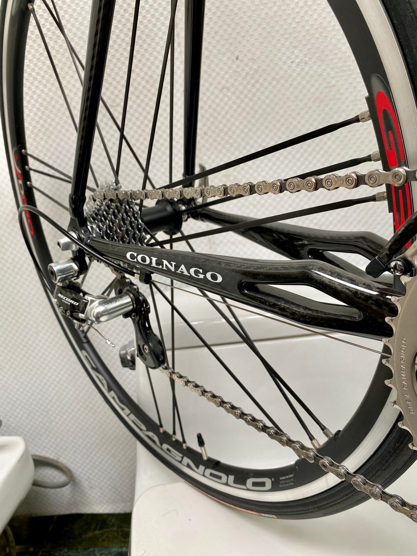 (SIZE 56cm) CLASSIC COLNAGO C50 ROAD BIKE - CAMPAGNOLO RECORD - LIKE NEW / SPOTLESS