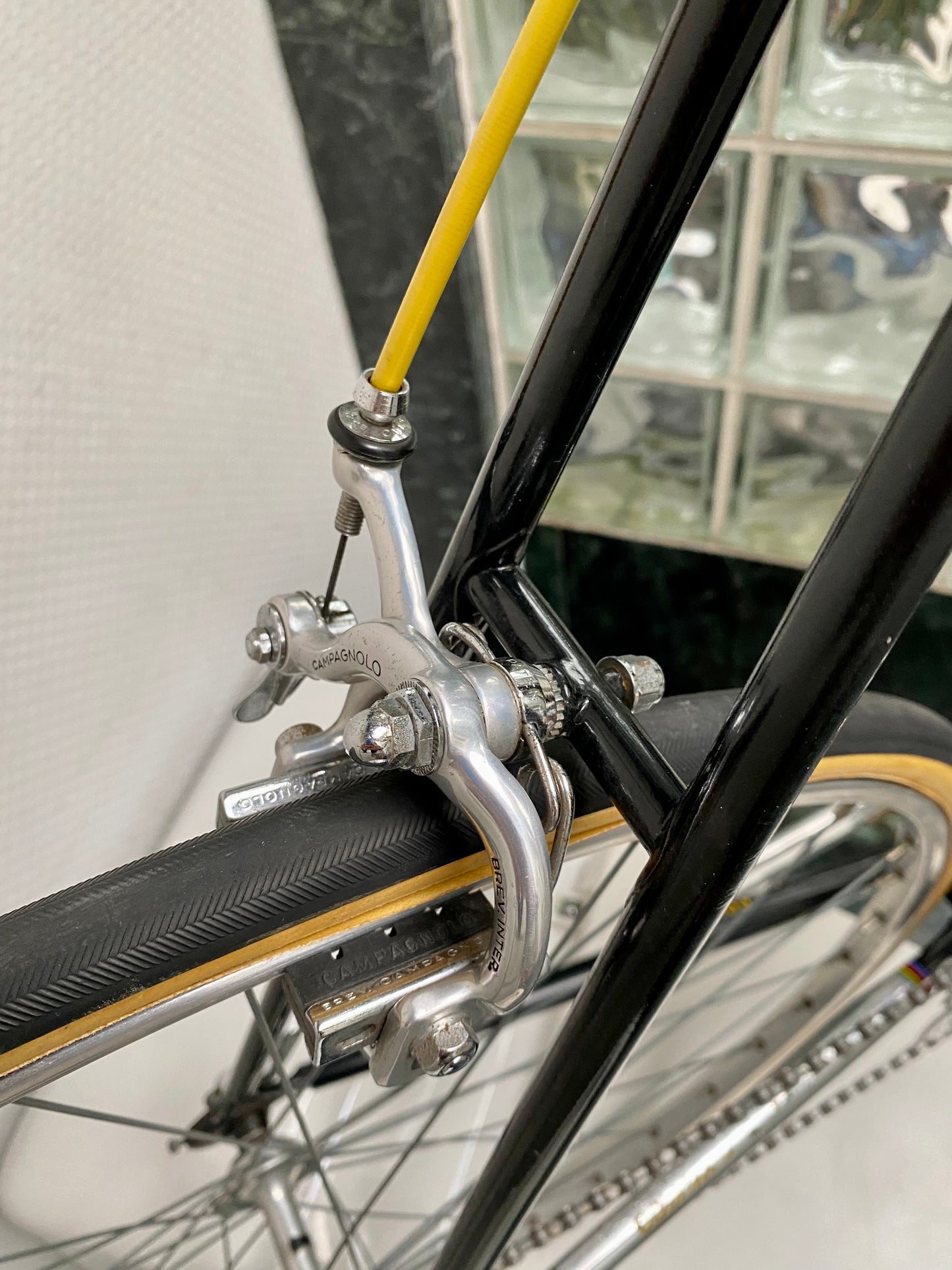 (SIZE 59cm) 1970's COLNAGO ROAD BIKE - CAMPAGNOLO - SENSATIONAL