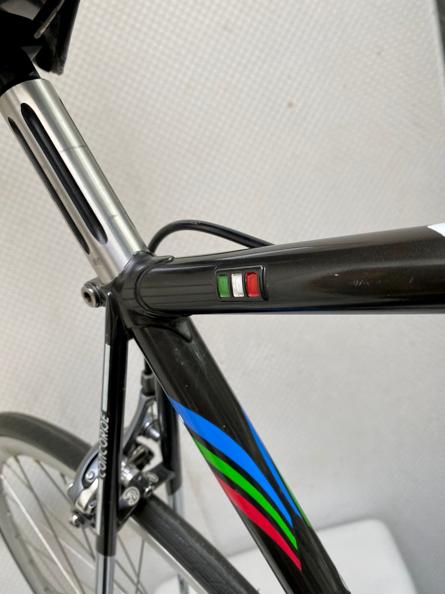 (SIZE 55cm) EARLY-1990's CONCORDE SQUADRA ROAD BIKE - COLUMBUS SLX - SHIMANO 600