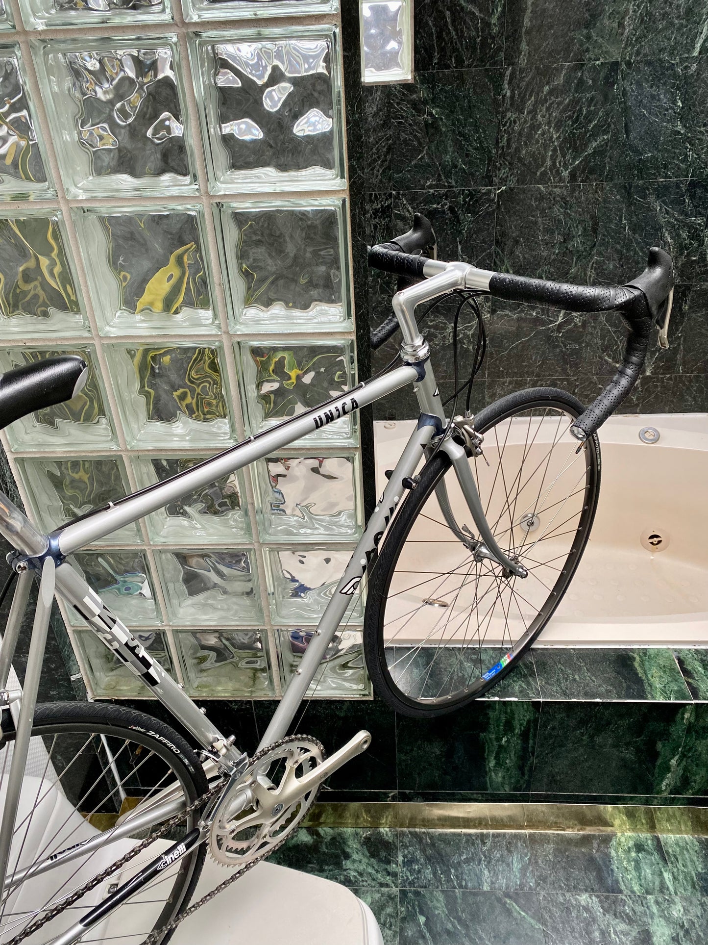 (SIZE 56cm) 1990's CINELLI UNICA ROAD BIKE - CAMPAGNOLO