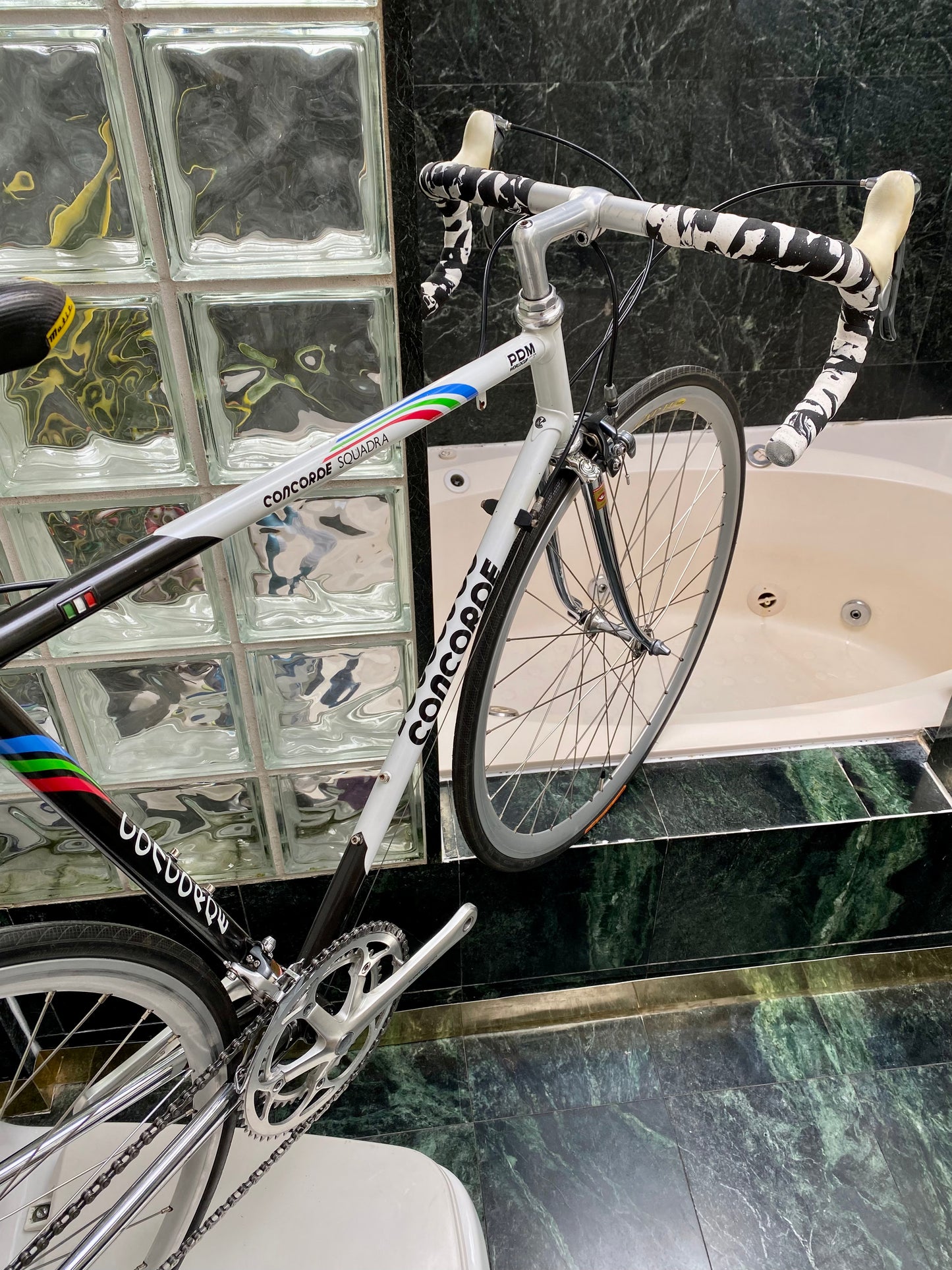 (SIZE 55cm) EARLY-1990's CONCORDE SQUADRA ROAD BIKE - COLUMBUS SLX - SHIMANO 600