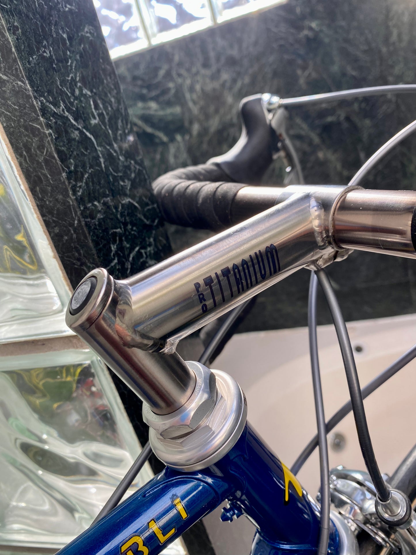 (SIZE 53cm) INCREDIBLE EARLY-1990's ROSSIN GHIBLI ROAD BIKE - SHIMANO DURA ACE