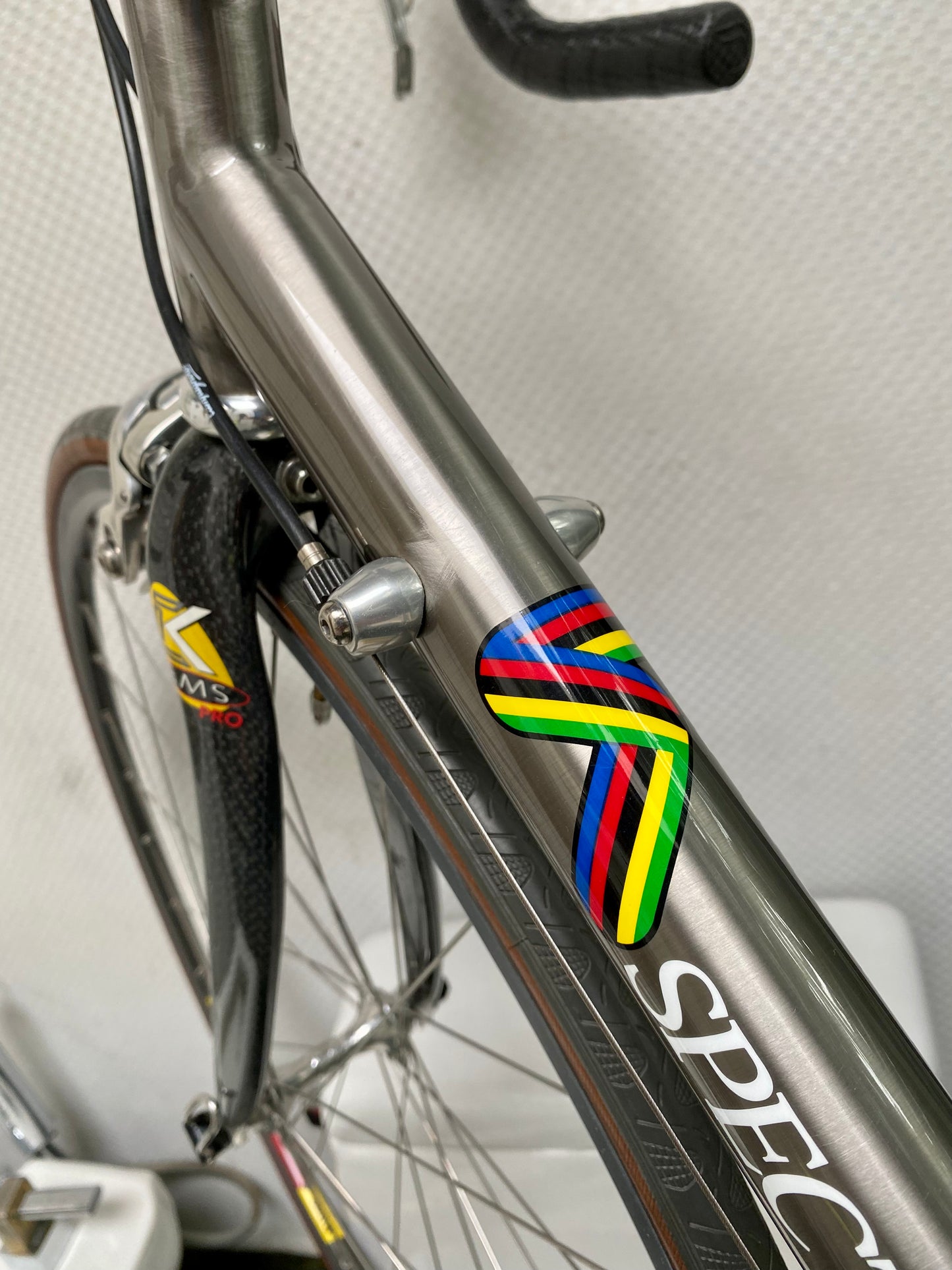 (SIZE 56cm) 1994 SPECTRUM CYCLES "TITANIUM SUPER" ROAD BIKE - CAMPAGNOLO RECORD