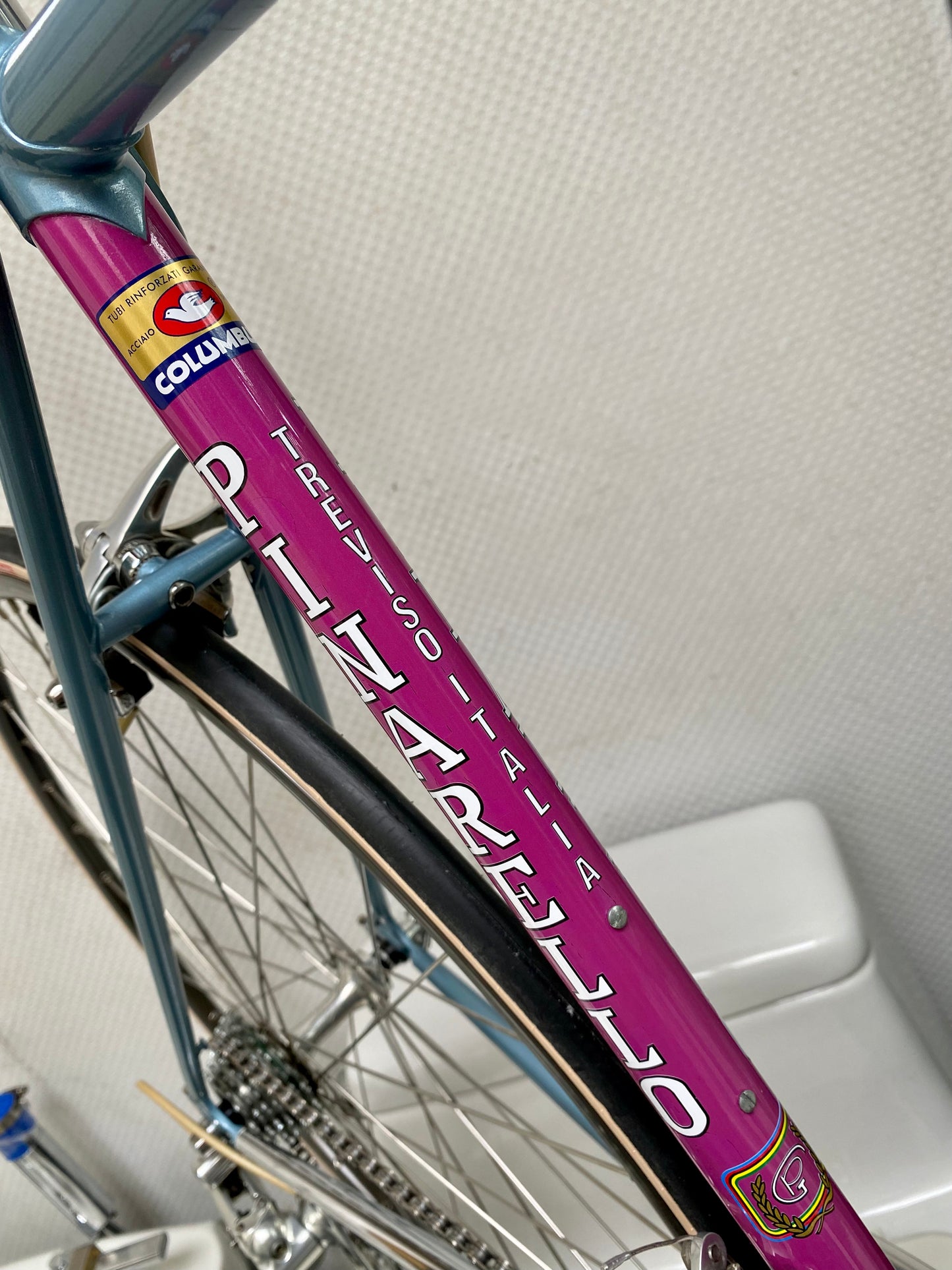 (SIZE 52cm) 1980's PINARELLO ROAD BIKE - CAMPAGNOLO CHORUS - LIKE NEW