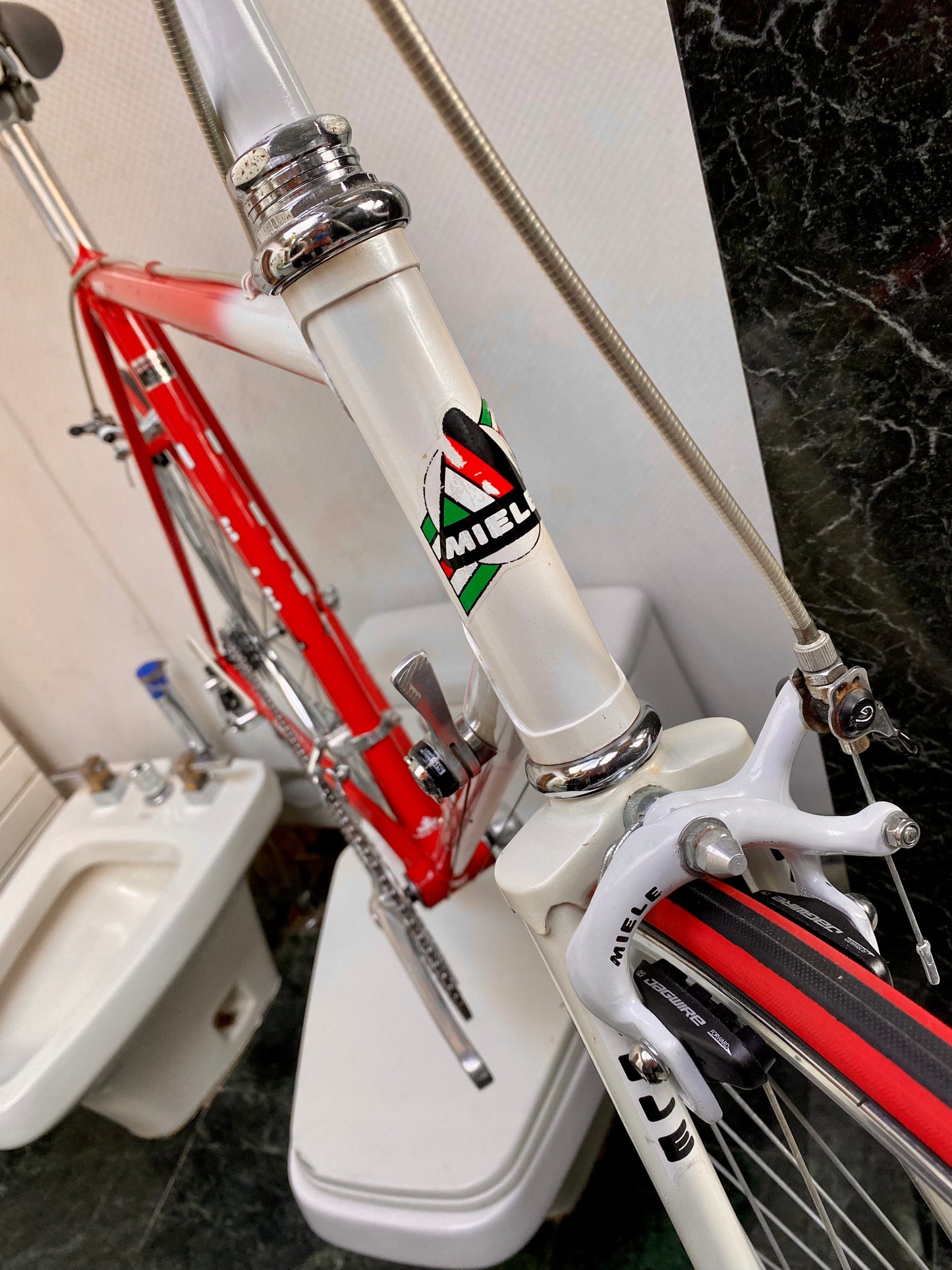 (SIZE 55cm) 1980's MIELE BINOVA ROAD BIKE - RED & WHITE - NICE