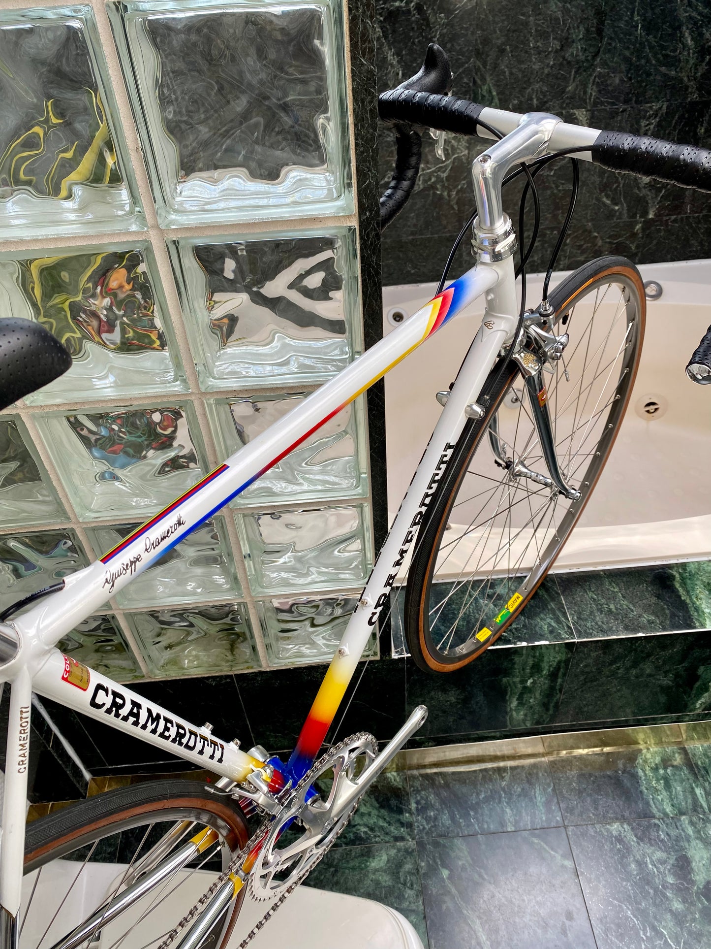 (SIZE 54cm) EARLY-1990's CUSTOM CRAMEROTTI ROAD BIKE - CAMPAGNOLO CHORUS - SPOTLESS