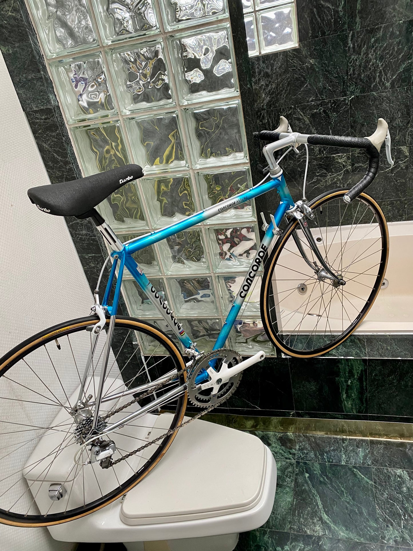 (SIZE 54cm) 1980's CONCORDE ASTORE ROAD BIKE - SHIMANO SANTE - COLUMBUS