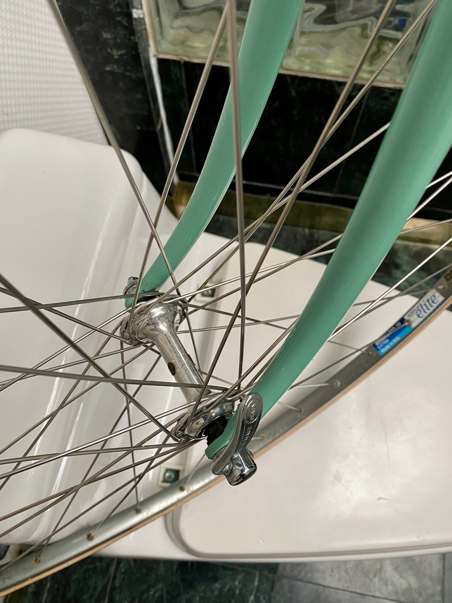 (SIZE 53cm) 1980's BIANCHI TROFEO ROAD BIKE - CAMPAGNOLO - COLUMBUS - LIKE NEW