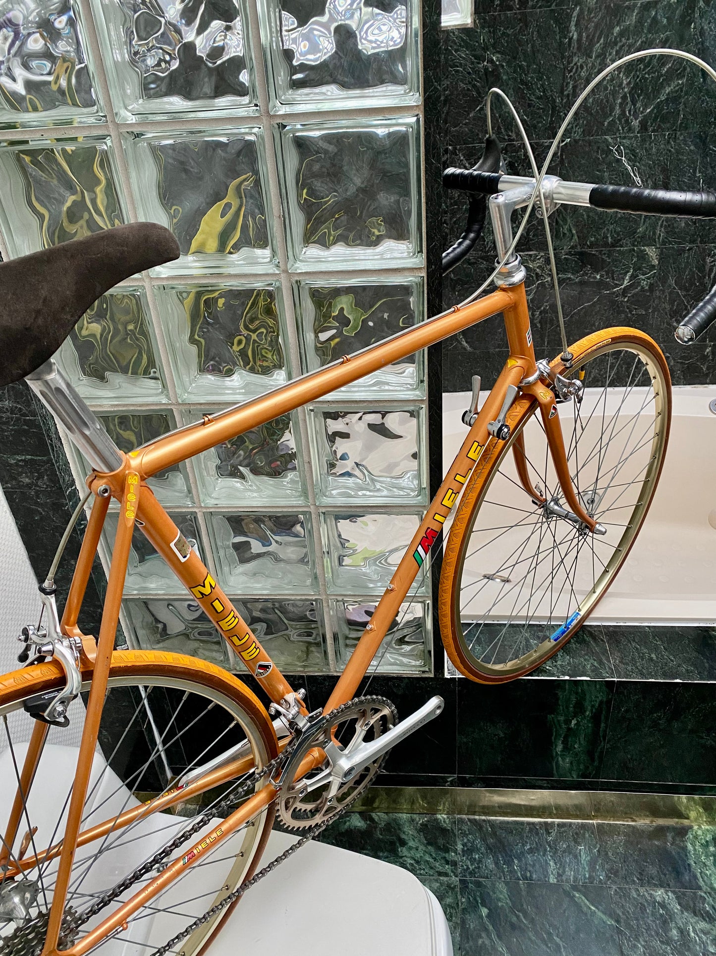 (SIZE 57cm) 1980's MIELE ROAD BIKE - ROSSIN-BUILT - SHIMANO 600