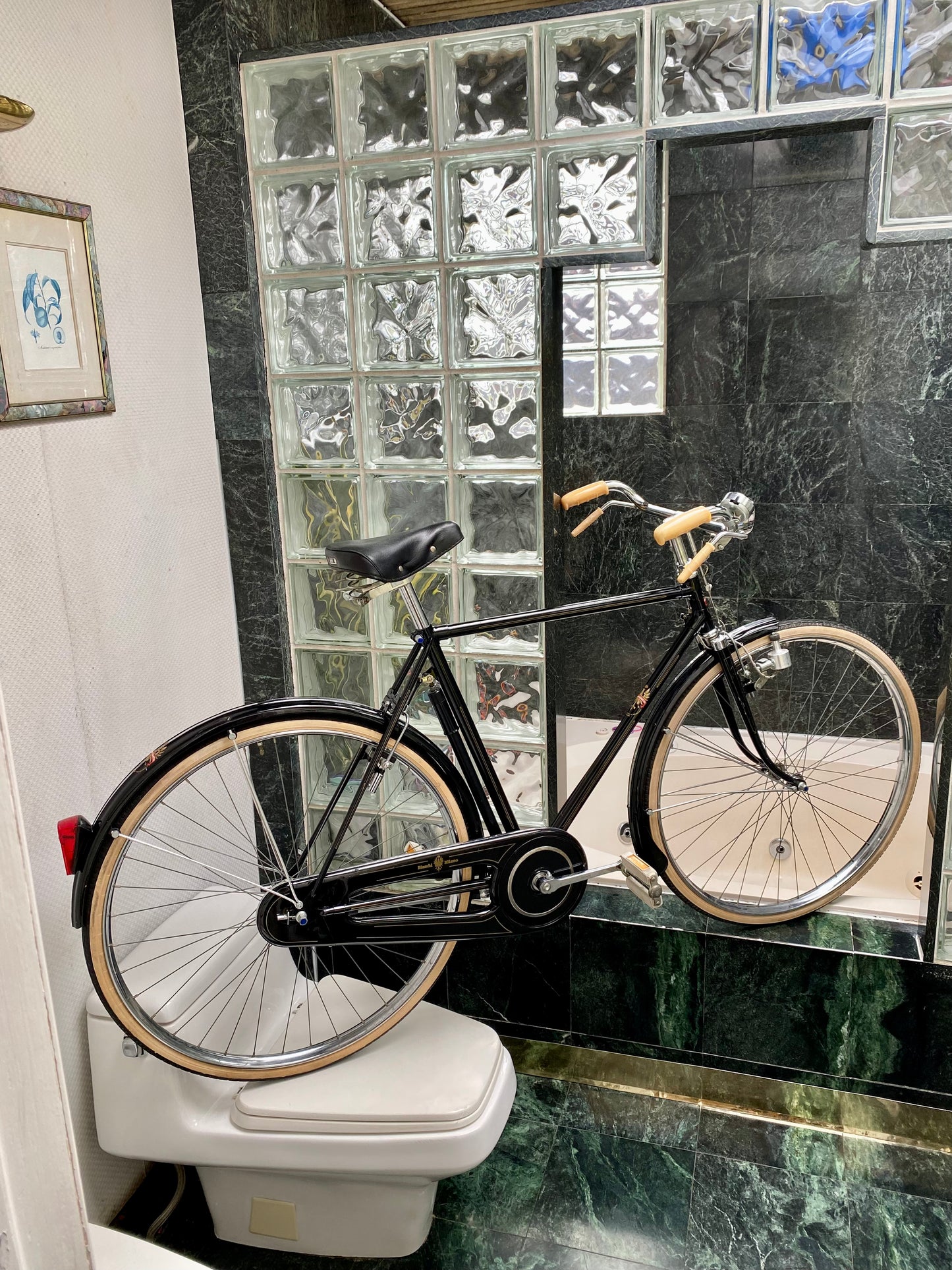 (ONE SIZE) 1980's BIANCHI CRUISER BIKE - ROD BRAKES - MADE IN ITALY