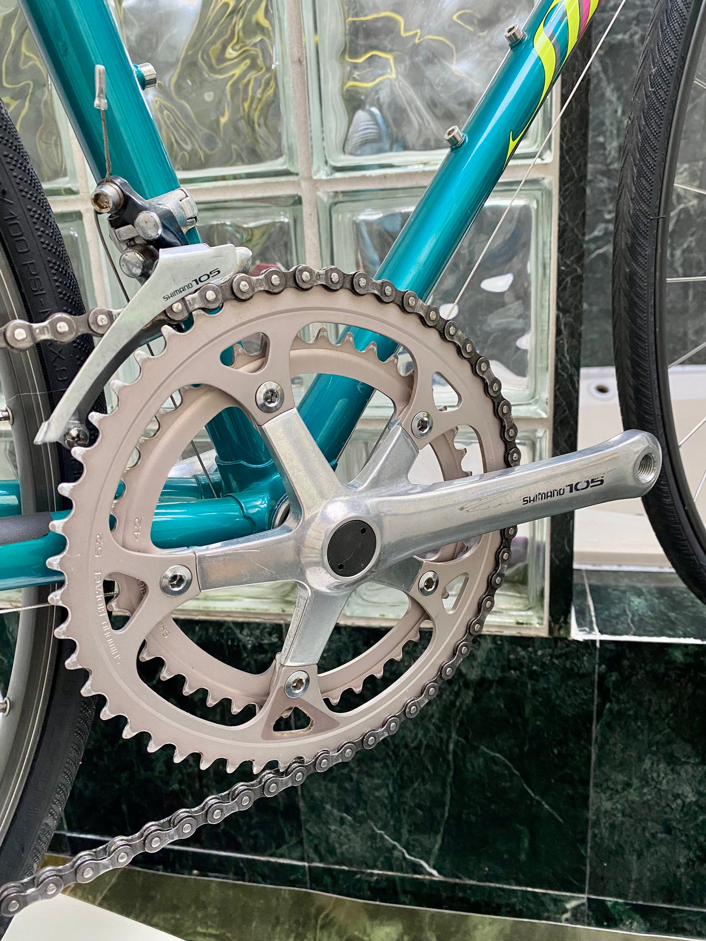 (SIZE 52cm) 1980's SPECIALIZED SIRRUS ROAD BIKE - SHIMANO 105 - SUPER COOL