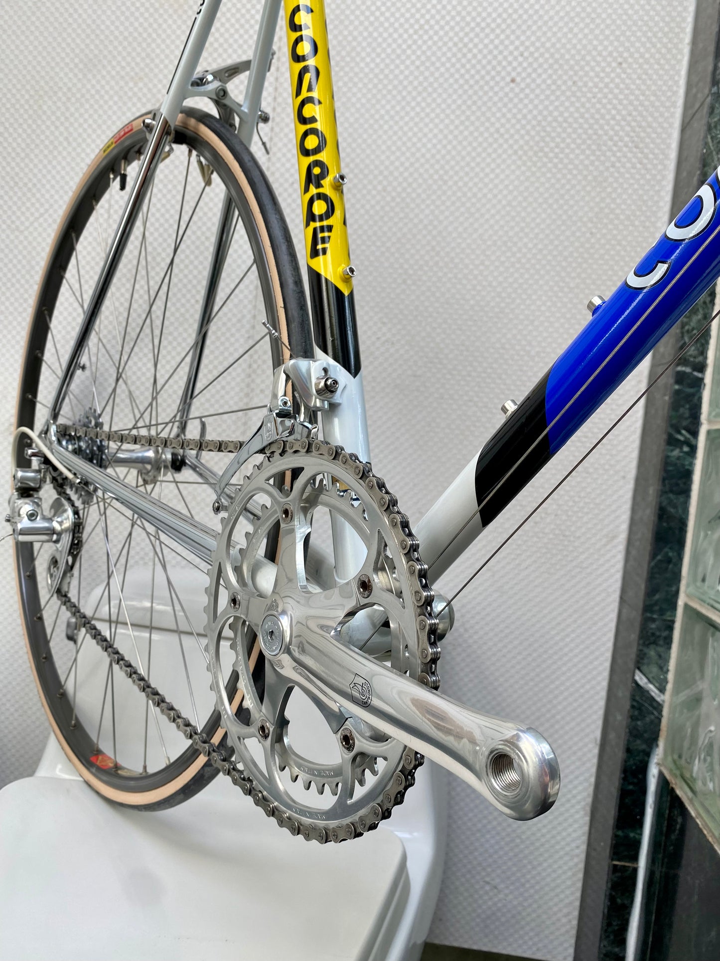 (SIZE 56cm) 1980's CONCORDE GAVINA ROAD BIKE - CAMPAGNOLO CHORUS - SPOTLESS