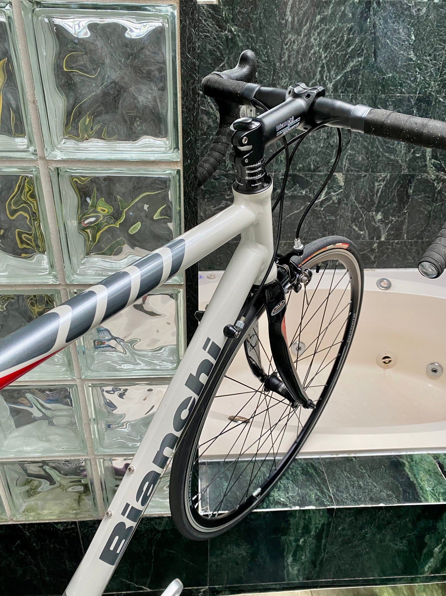 (SIZE 56cm) NOS / BRAND NEW CLASSIC BIANCHI ROAD BIKE - CAMPAGNOLO