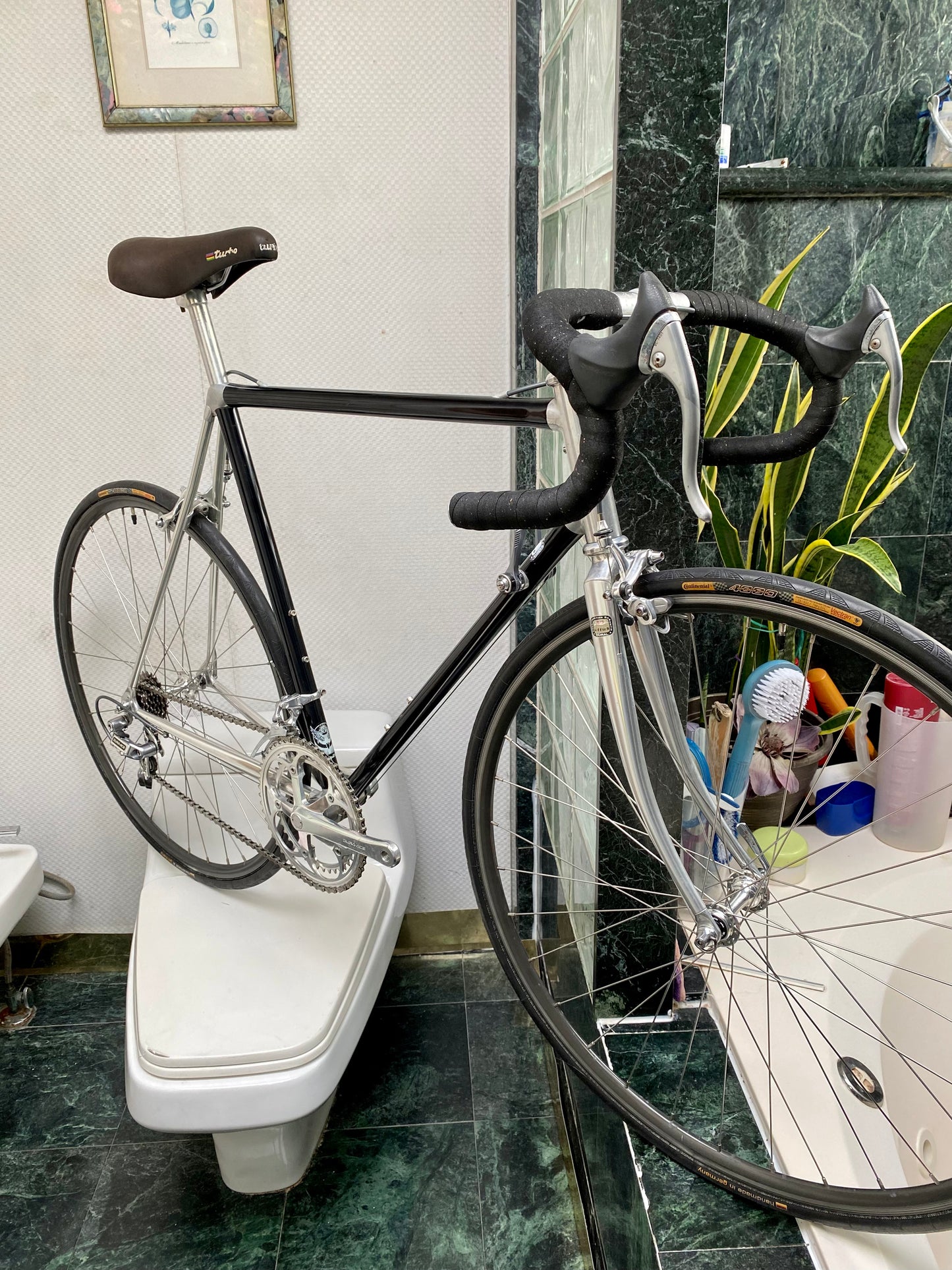 (SIZE 56cm) 1980's VITUS 979 ROAD BIKE - SHIMANO DURA ACE