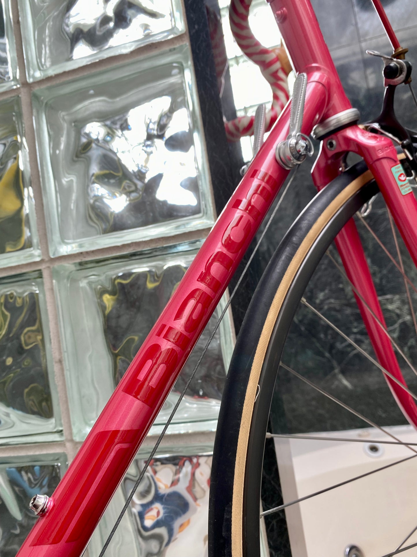 (SIZE 55cm) LIKE NEW 1980's BIANCHI ROAD BIKE - CAMPAGNOLO - SPOTLESS!!!