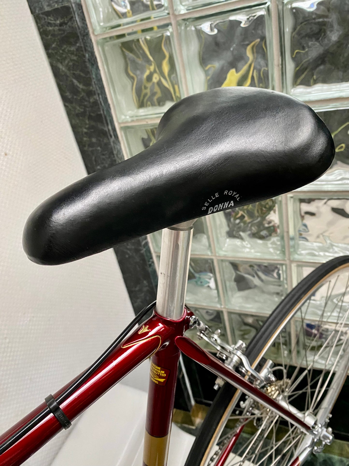 (SIZE 56cm) 1980's NISHIKI COMPETITION ROAD BIKE - LIKE NEW