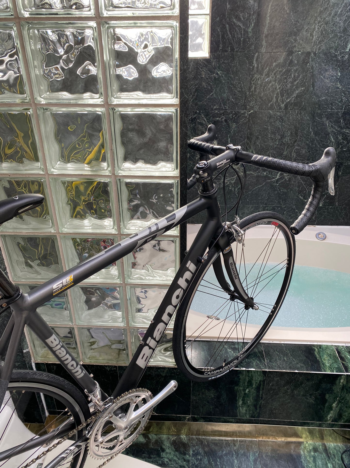 (SIZE 54cm) CLASSIC BIANCHI SL3 ROAD BIKE - CAMPAGNOLO VELOCE