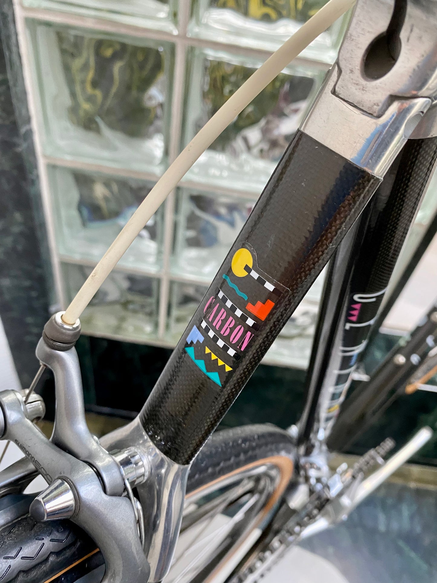 (SIZE 56cm) 1980's CENTURION CARBON ROAD BIKE - SHIMANO 600 - SPOTLESS