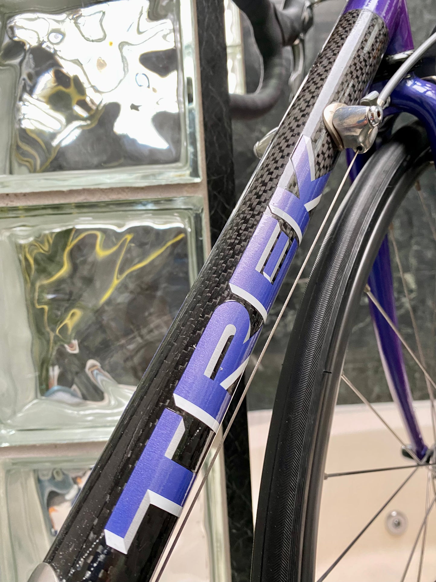 (SIZE 54cm) 1990's TREK 2300 CARBON ROAD BIKE - SHIMANO 600 STI