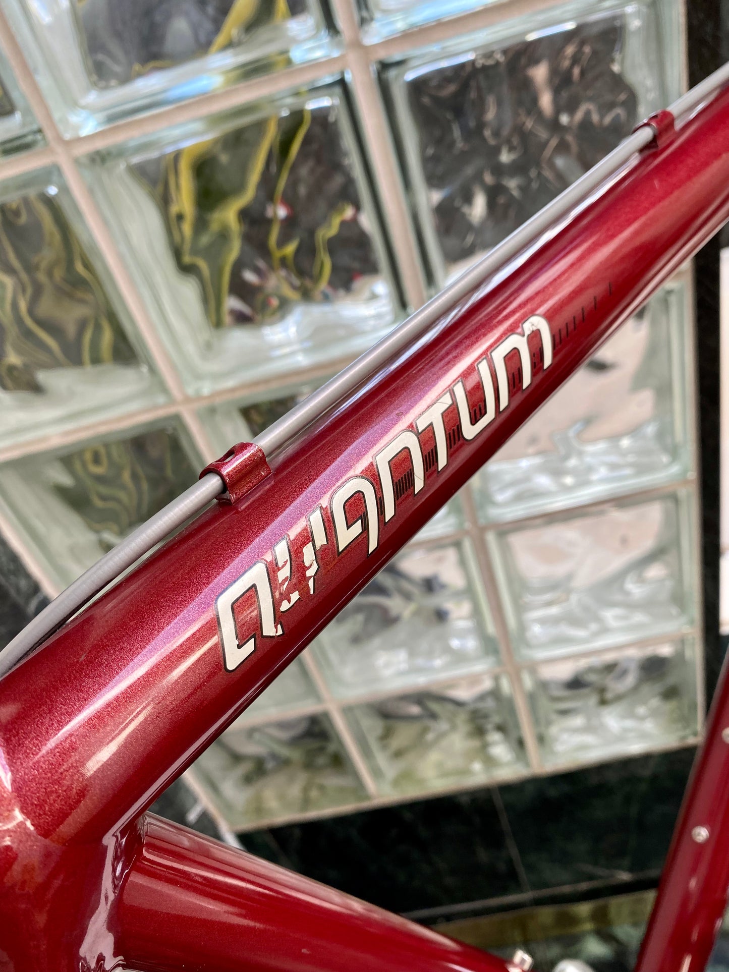 (SIZE 56cm) 1980's KLEIN QUANTUM ROAD BIKE - SHIMANO 600 - SPOTLESS - RARE