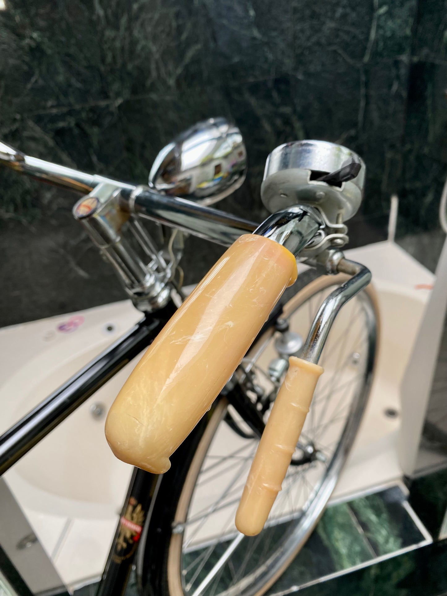 (ONE SIZE) 1980's BIANCHI CRUISER BIKE - ROD BRAKES - MADE IN ITALY