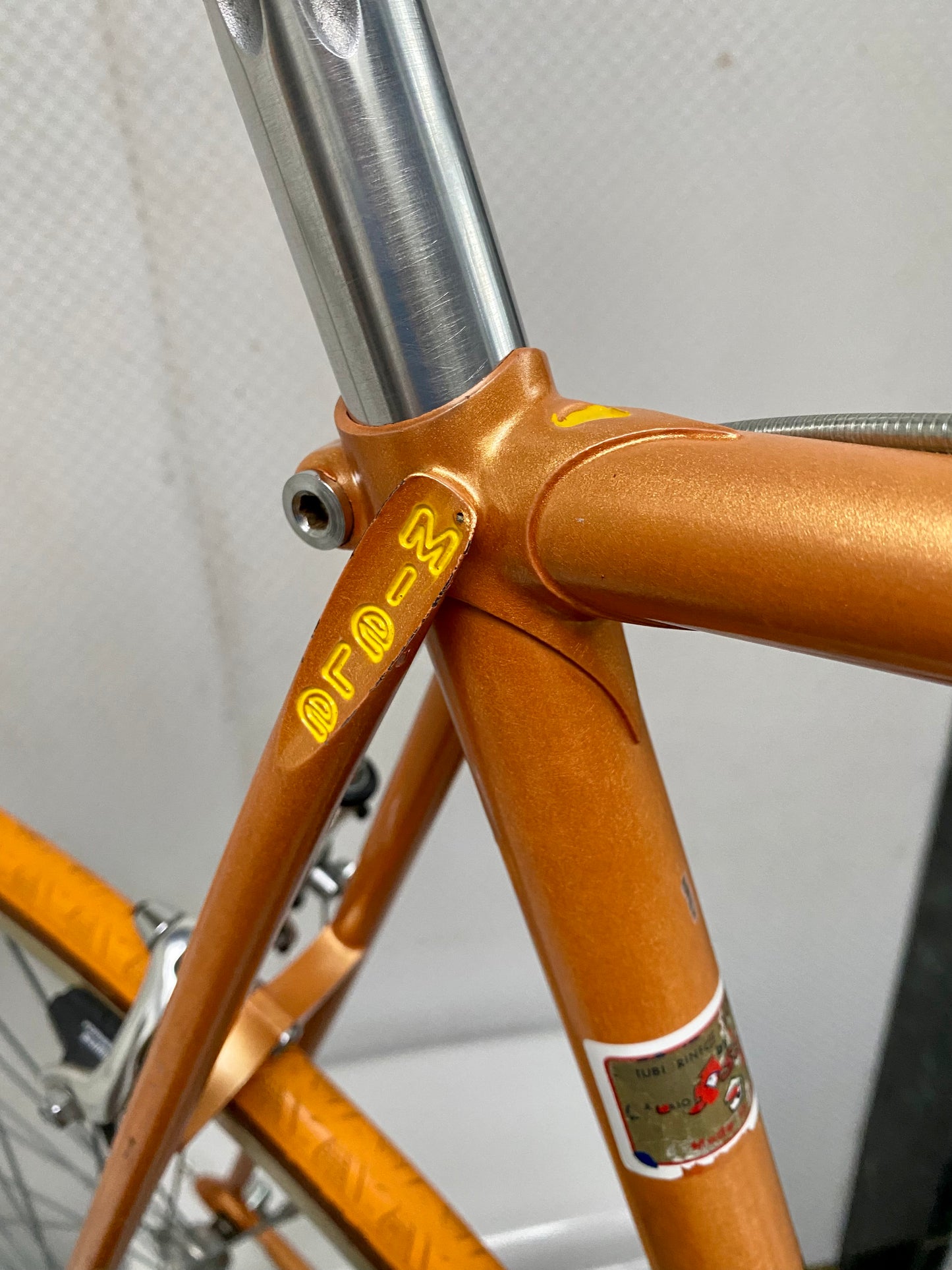 (SIZE 57cm) 1980's MIELE ROAD BIKE - ROSSIN-BUILT - SHIMANO 600