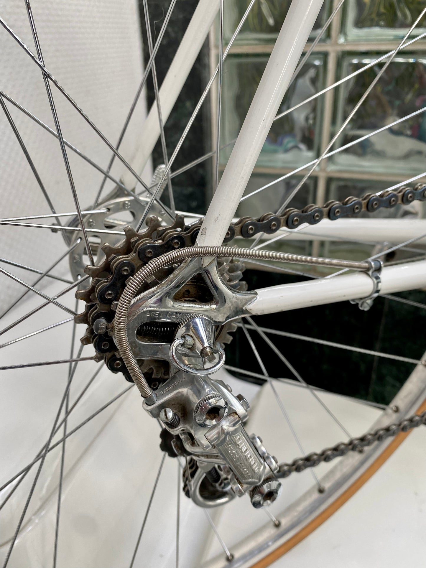 (SIZE 54cm) 1970's WINDSOR PROFESSIONAL ROAD BIKE - CAMPAGNOLO NUOVO RECORD