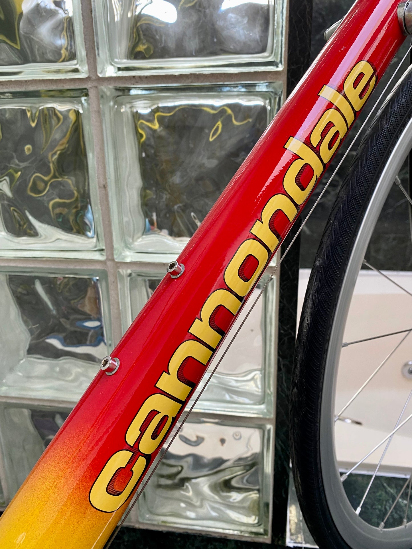 (SIZE 66cm / XXXL) 1990's CANNONDALE R800 ROAD BIKE - SHIMANO 105