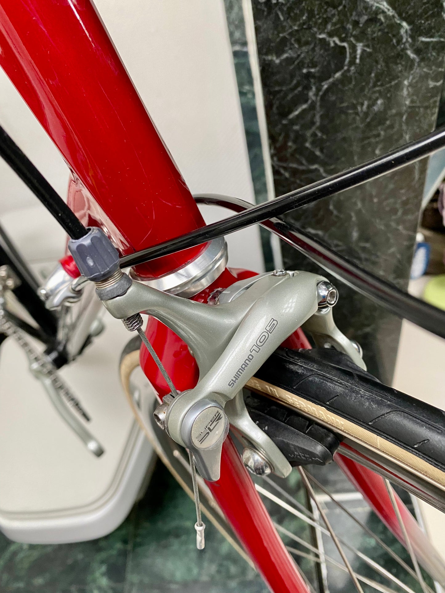 (SIZE 56cm) 1990's GIANT CFR 2 CARBON ROAD BIKE - LIKE NEW