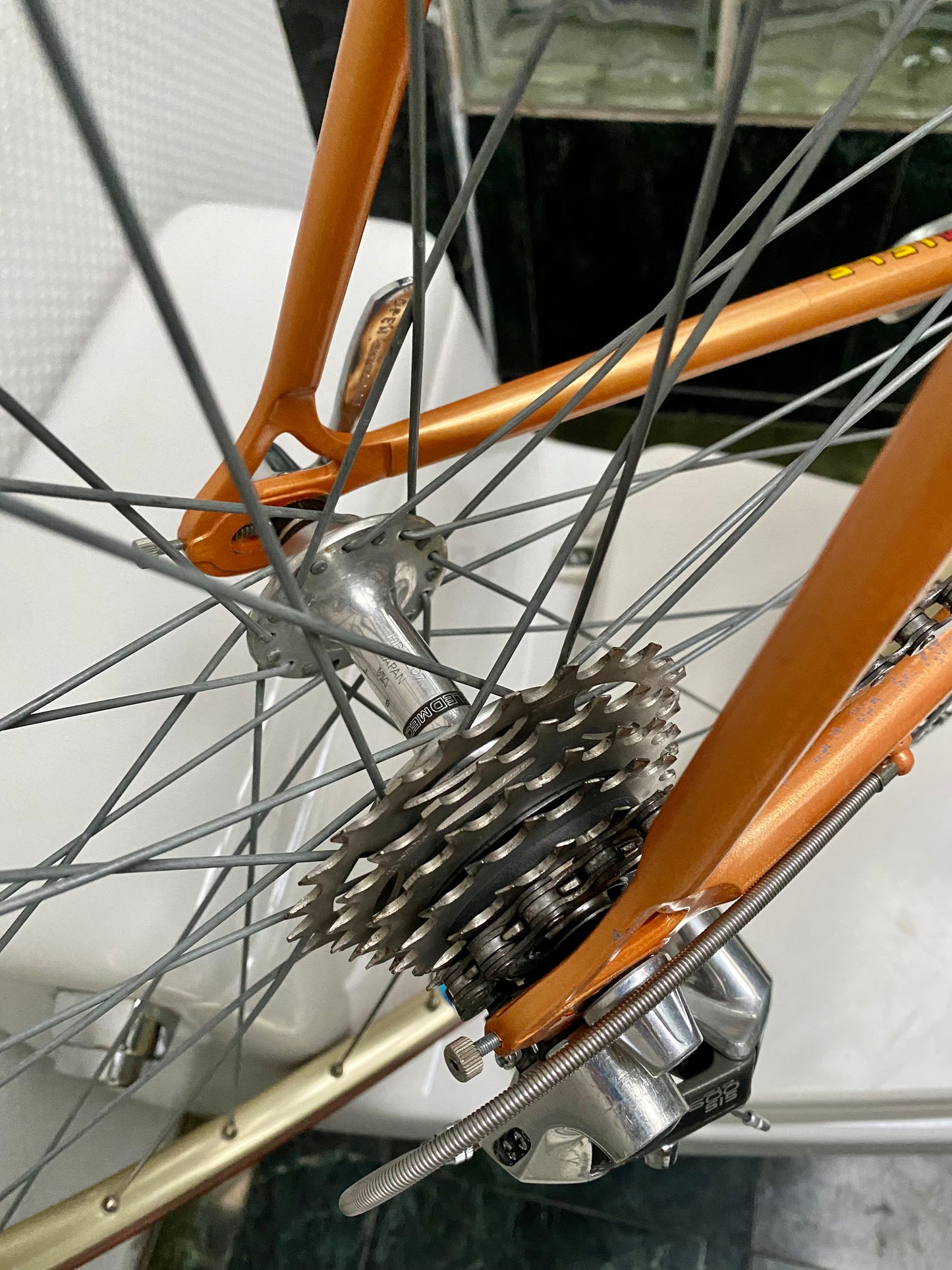 (SIZE 57cm) 1980's MIELE ROAD BIKE - ROSSIN-BUILT - SHIMANO 600