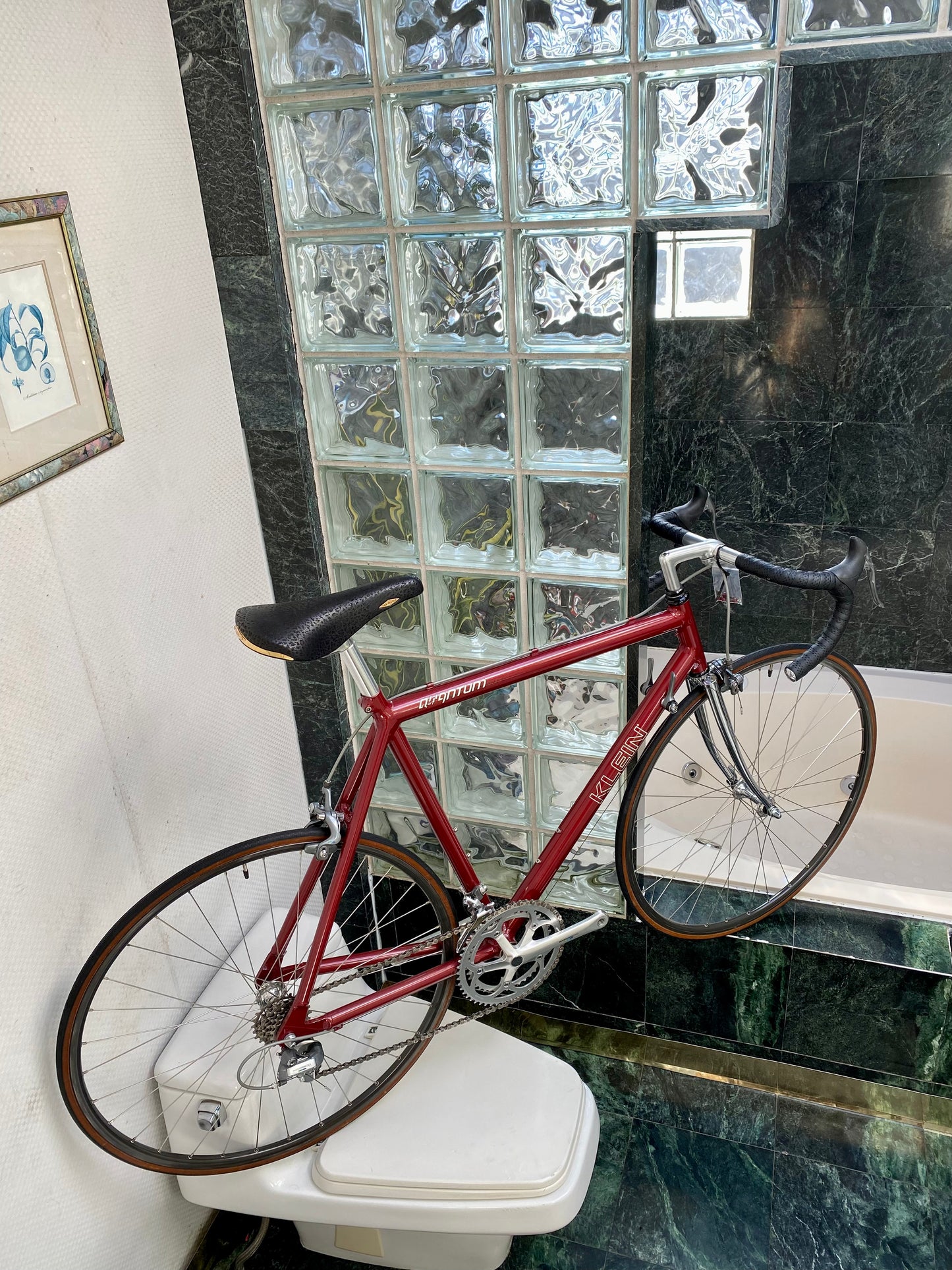 (SIZE 56cm) 1980's KLEIN QUANTUM ROAD BIKE - SHIMANO 600 - SPOTLESS - RARE