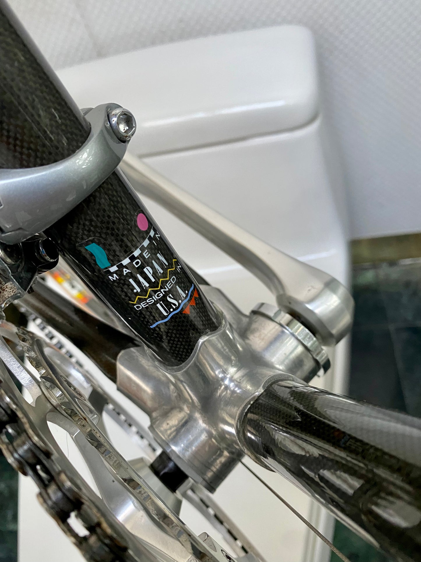 (SIZE 56cm) 1980's CENTURION CARBON ROAD BIKE - SHIMANO 600 - SPOTLESS