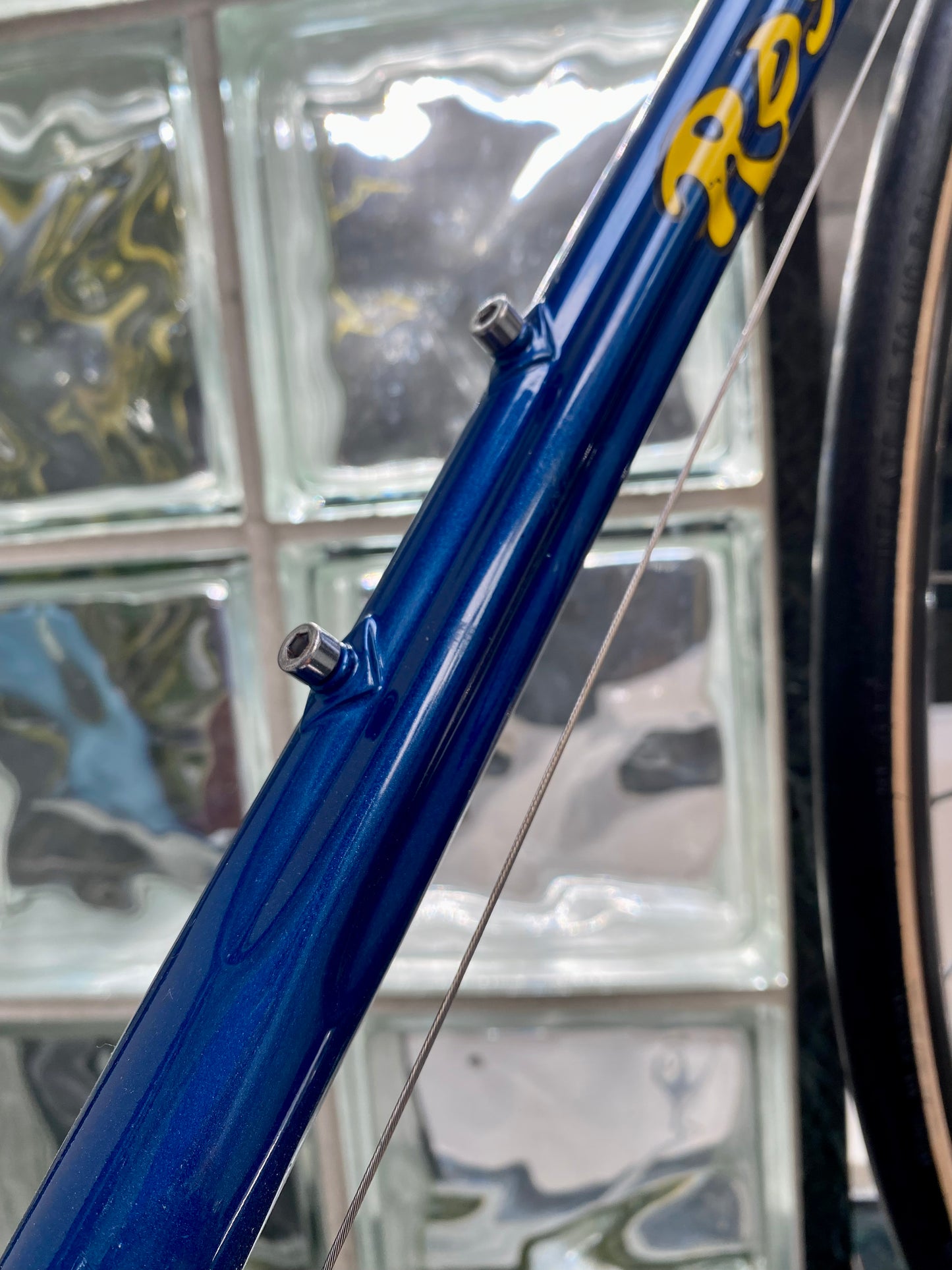 (SIZE 53cm) INCREDIBLE EARLY-1990's ROSSIN GHIBLI ROAD BIKE - SHIMANO DURA ACE