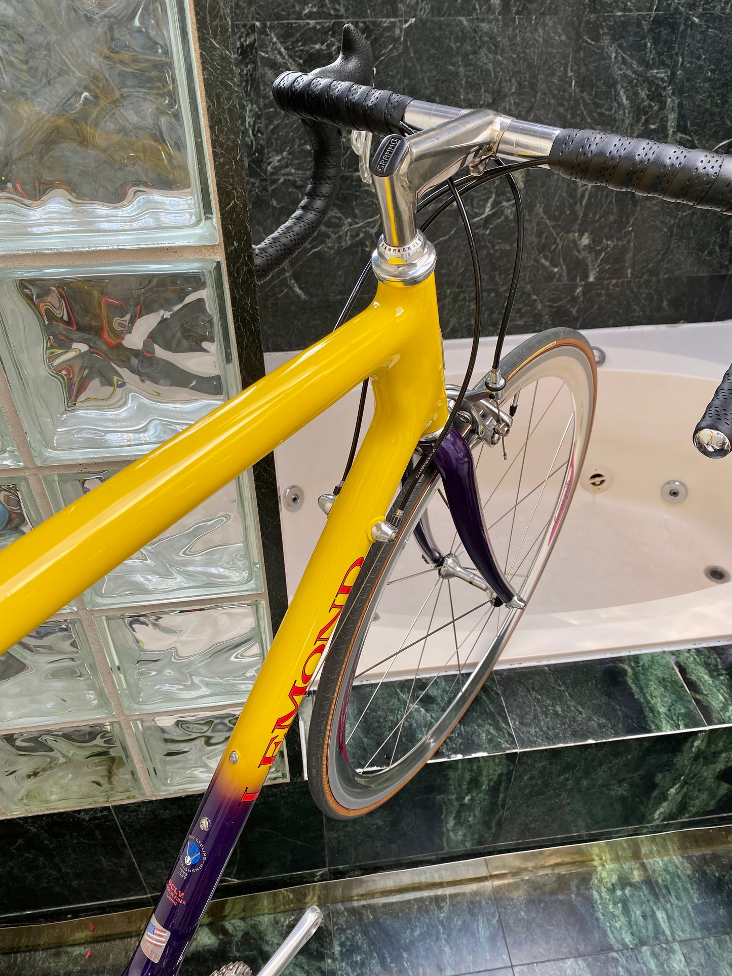 (SIZE 60cm) 1997 LEMOND MAILLOT JAUNE ROAD BIKE - CAMPAGNOLO RECORD