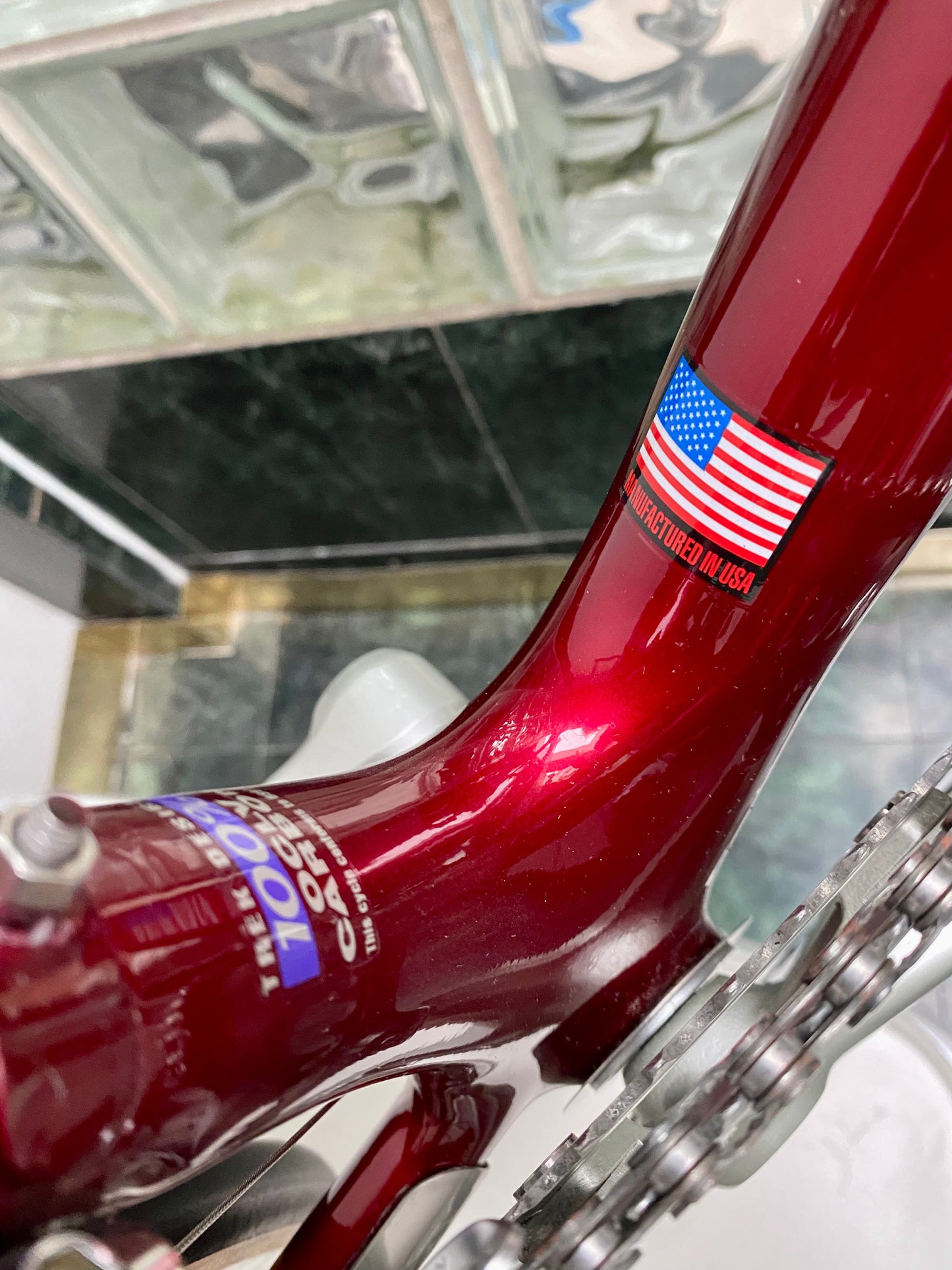 (SIZE 57cm) EARLY-1990's TREK 5500 CARBON ROAD BIKE - SHIMANO 105