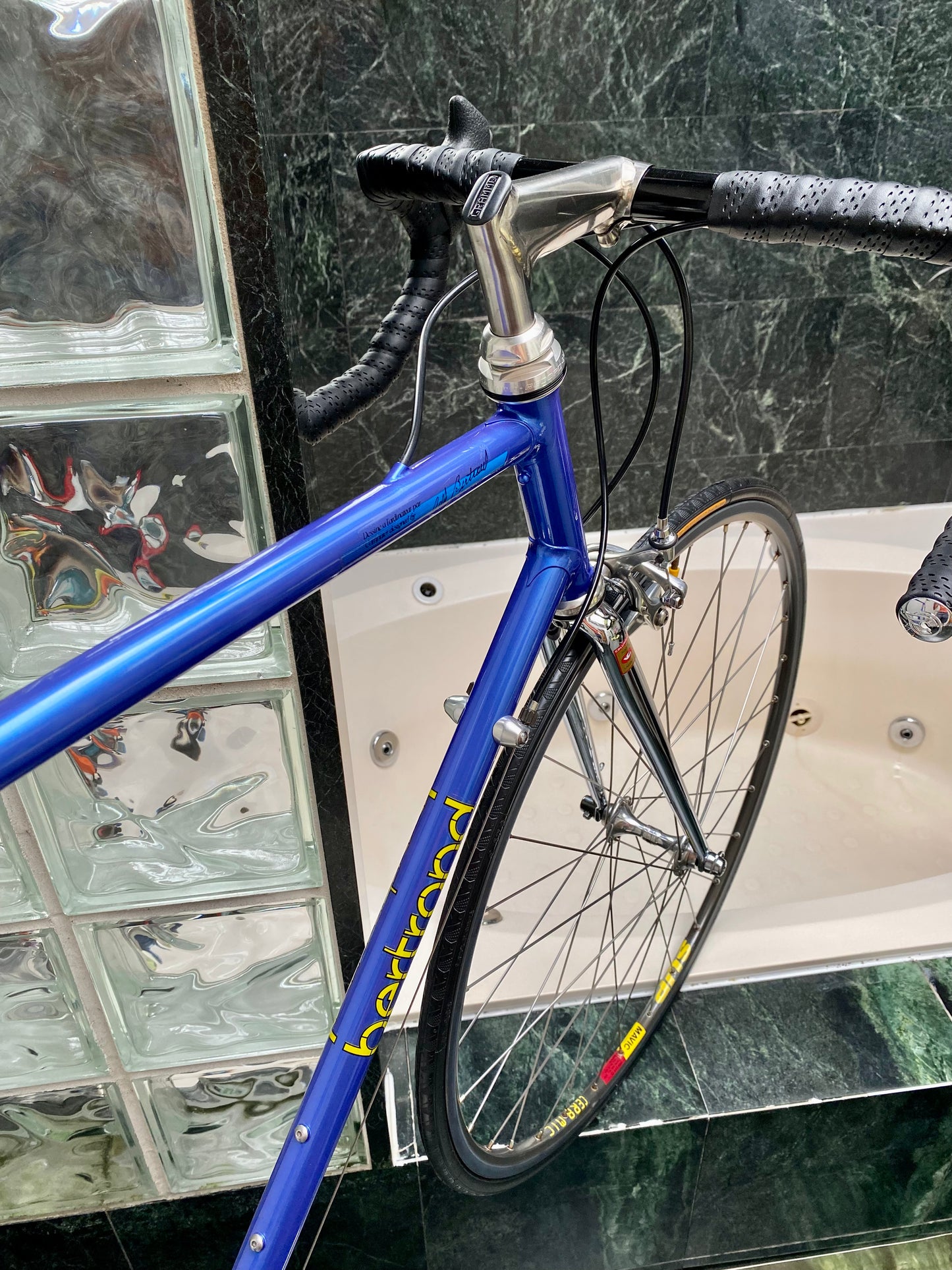 (SIZE 56cm) EARLY-1990's BERTRAND "3000" ROAD BIKE - CAMPAGNOLO RECORD