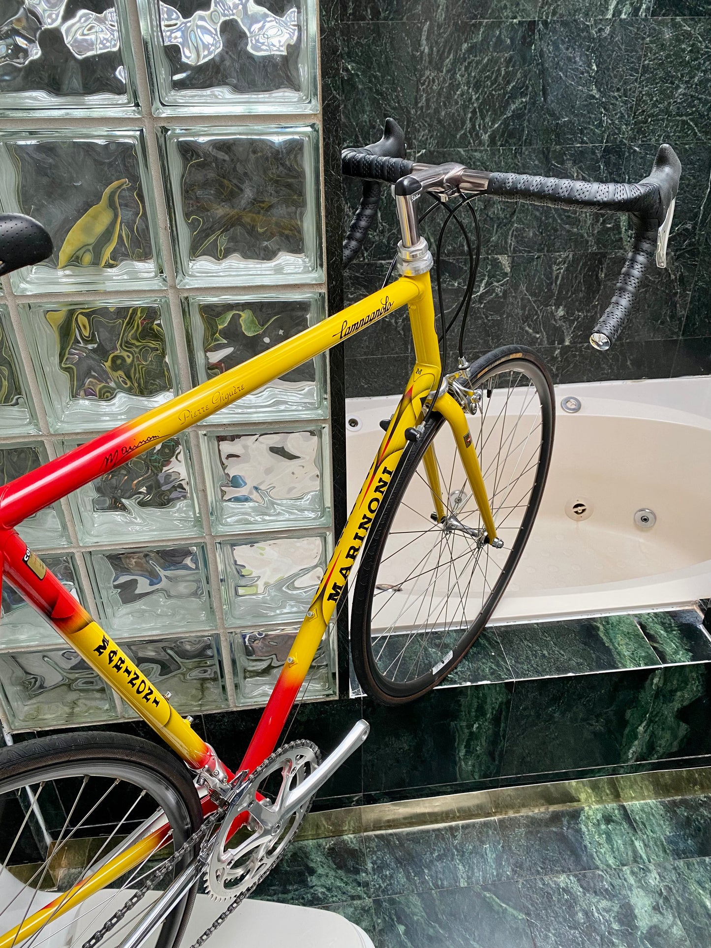 (SIZE 60cm) 1990's MARINONI ROAD BIKE - COLUMBUS EL EXTRA LIGHT - CAMPAGNOLO - ABSOLUTELY SPOTLESS!